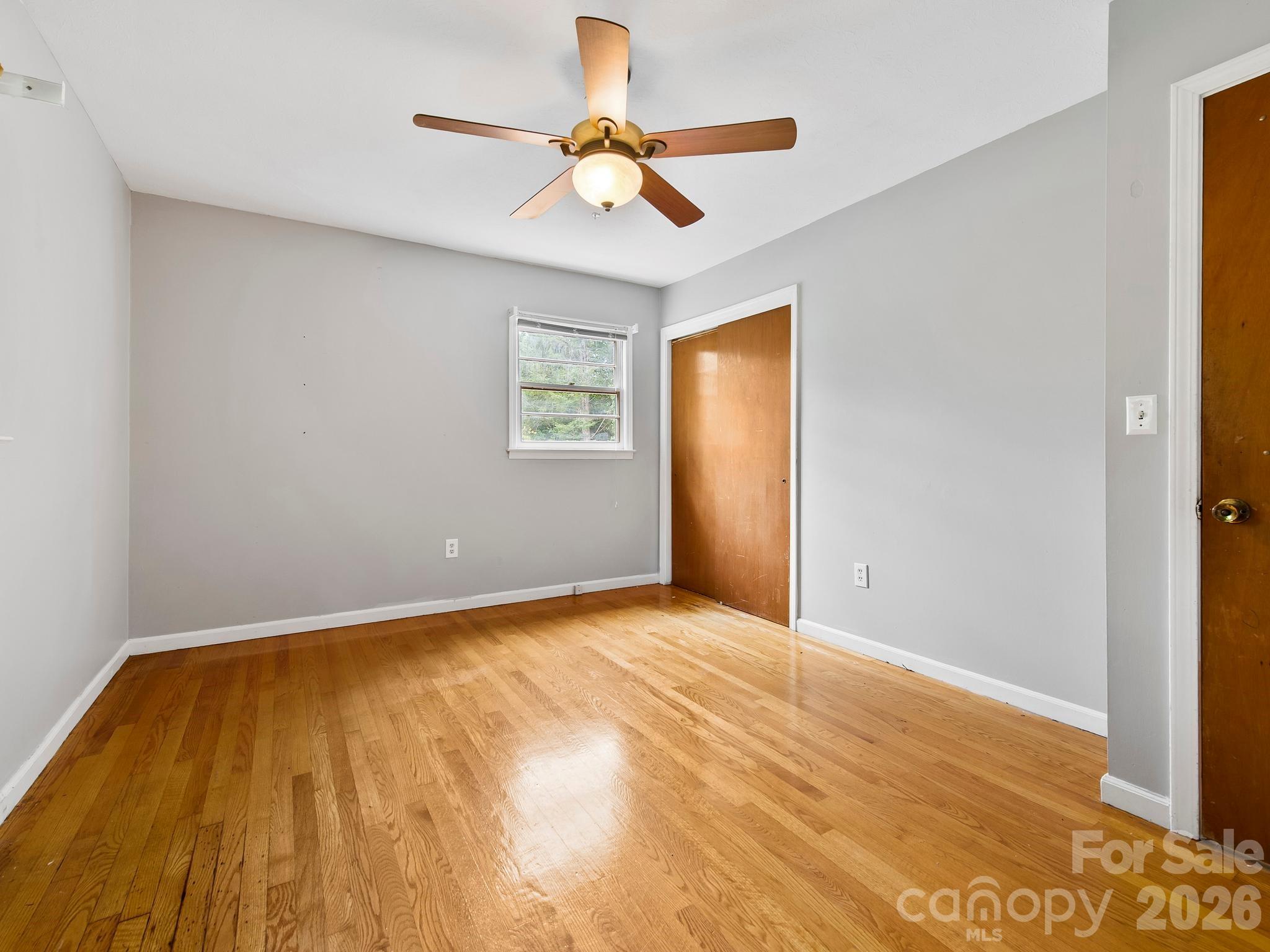 48 Faircrest Road — Asheville