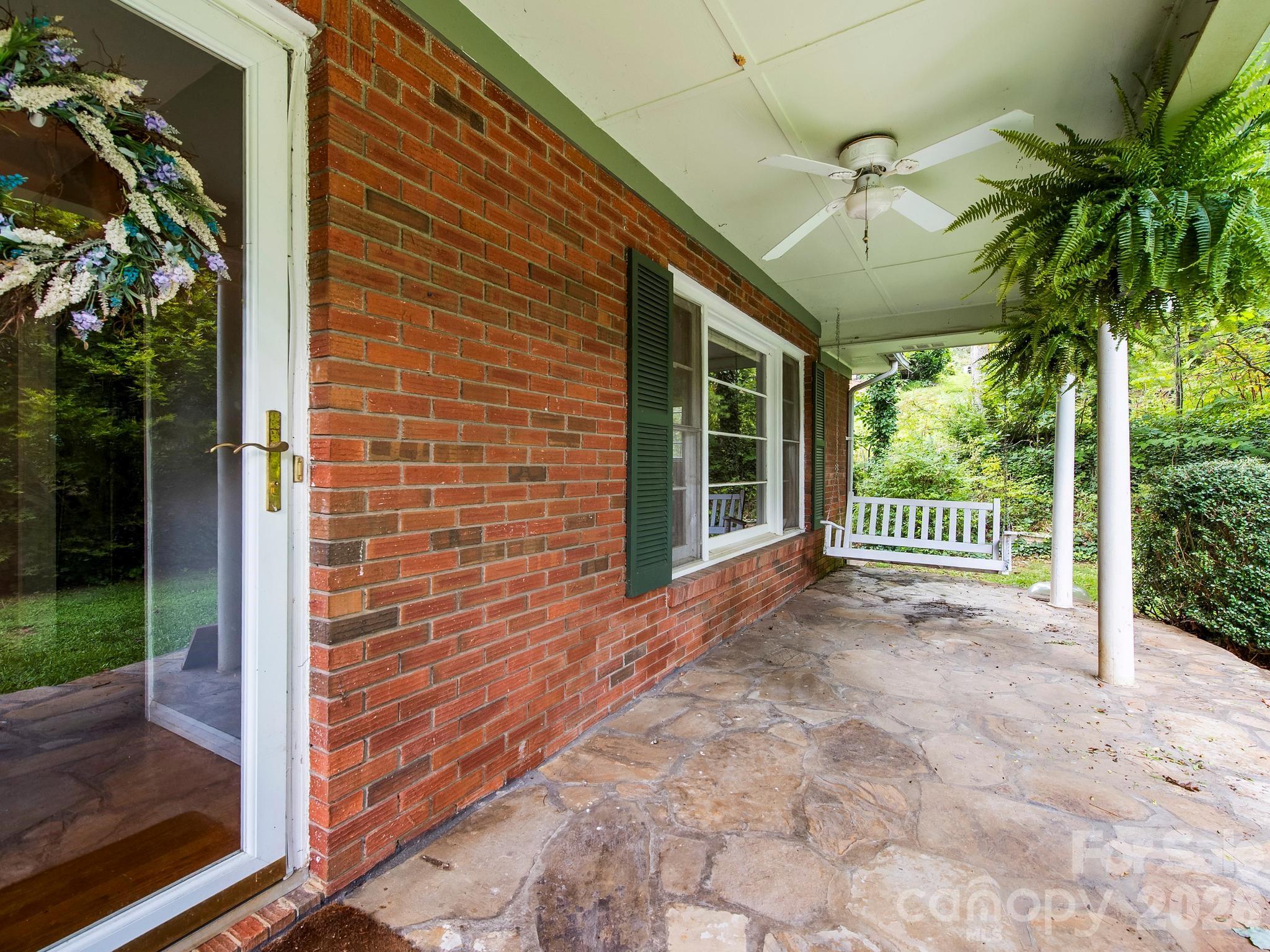 48 Faircrest Road — Asheville