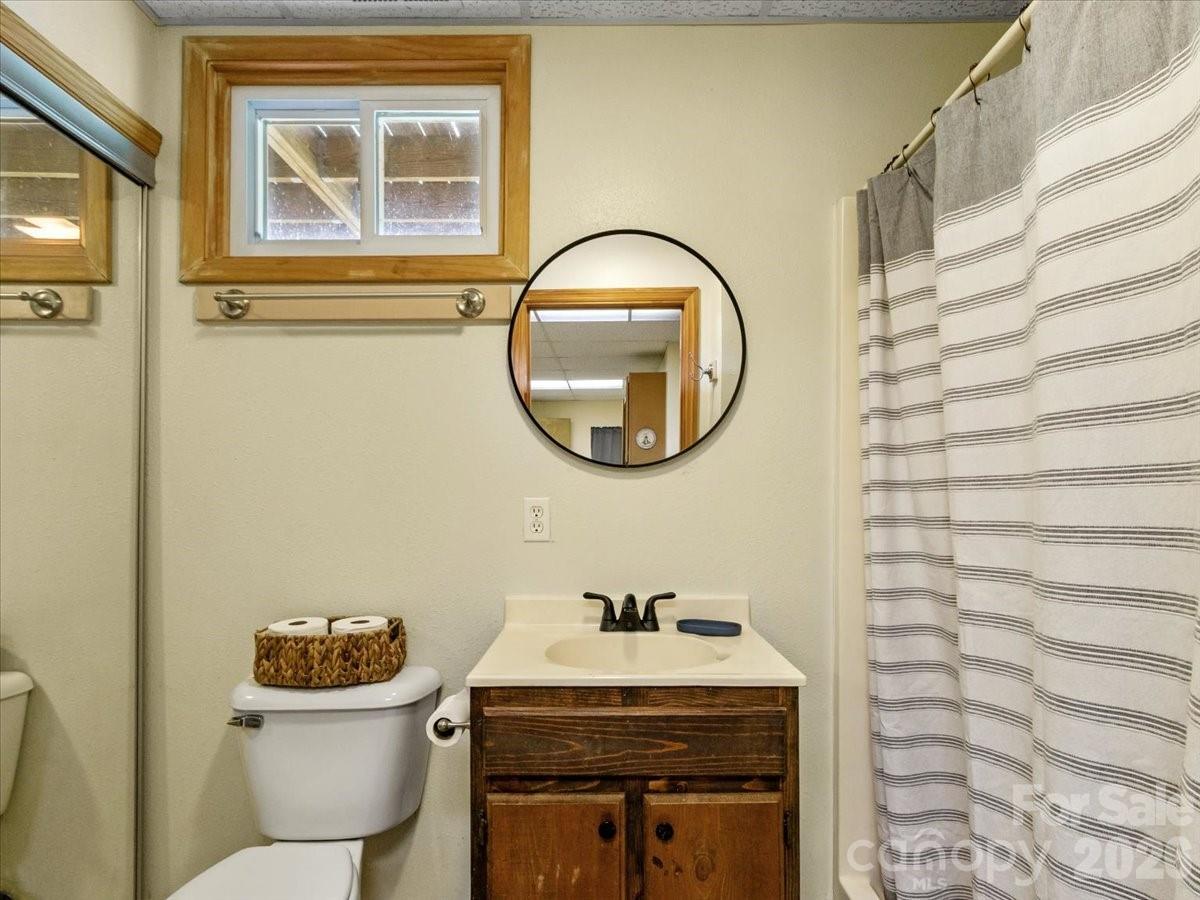 427 Big Brush Creek Road — Green Mountain