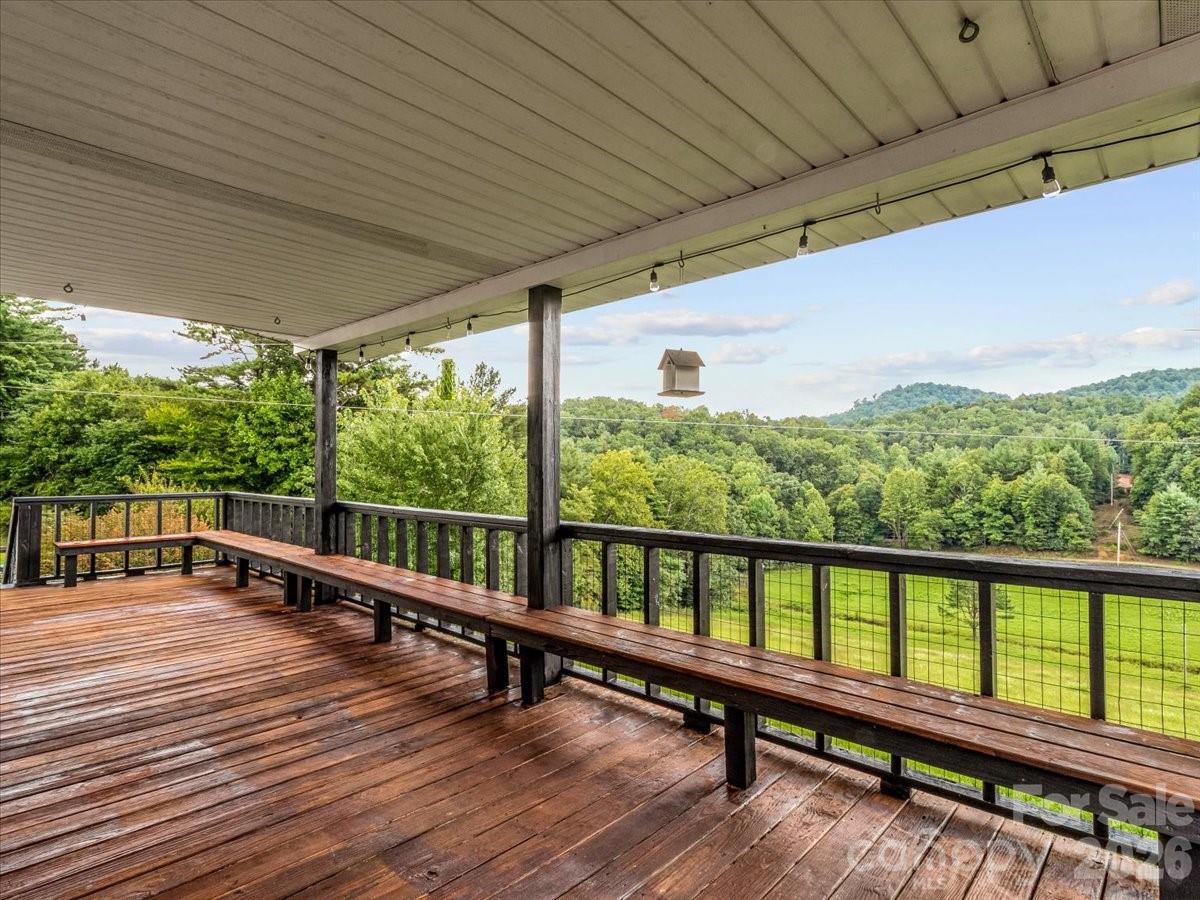 427 Big Brush Creek Road — Green Mountain
