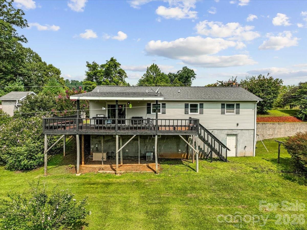 427 Big Brush Creek Road — Green Mountain