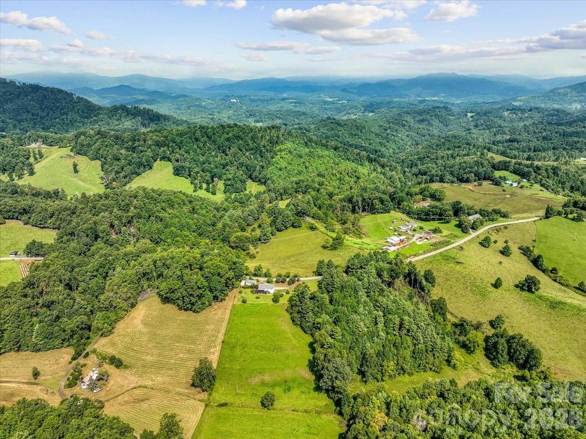 427 Big Brush Creek Road — Green Mountain
