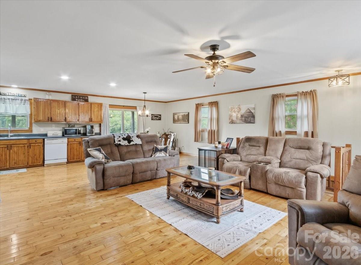 427 Big Brush Creek Road — Green Mountain