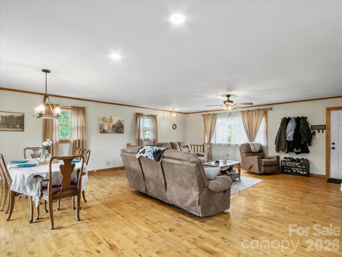 427 Big Brush Creek Road — Green Mountain