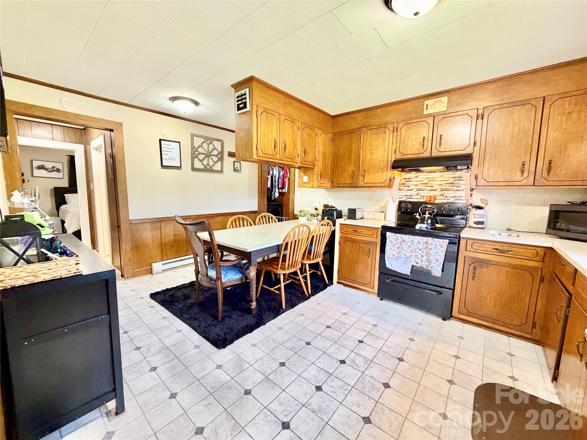 371 Sulphur Springs Road — Hiddenite