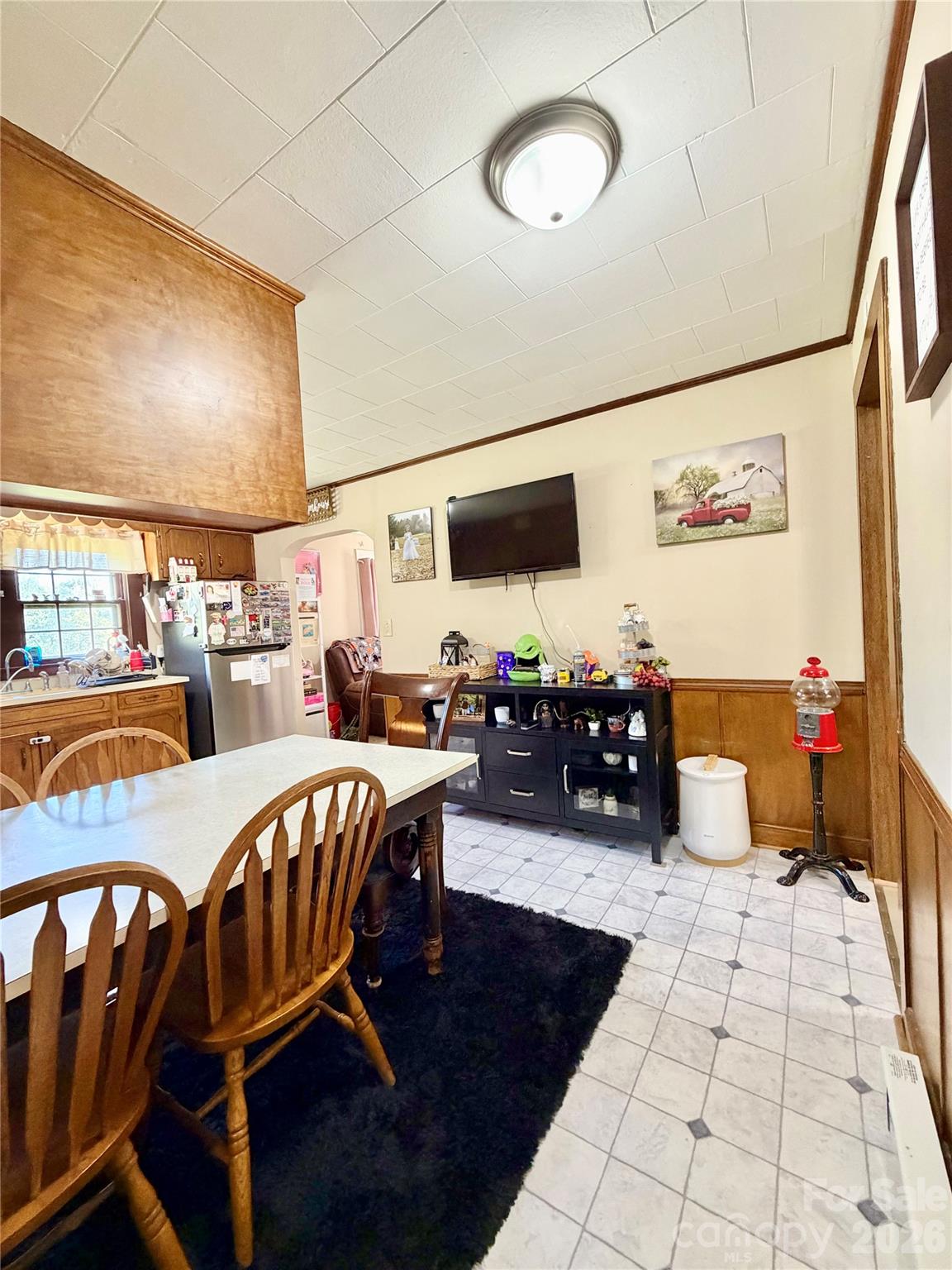 371 Sulphur Springs Road — Hiddenite
