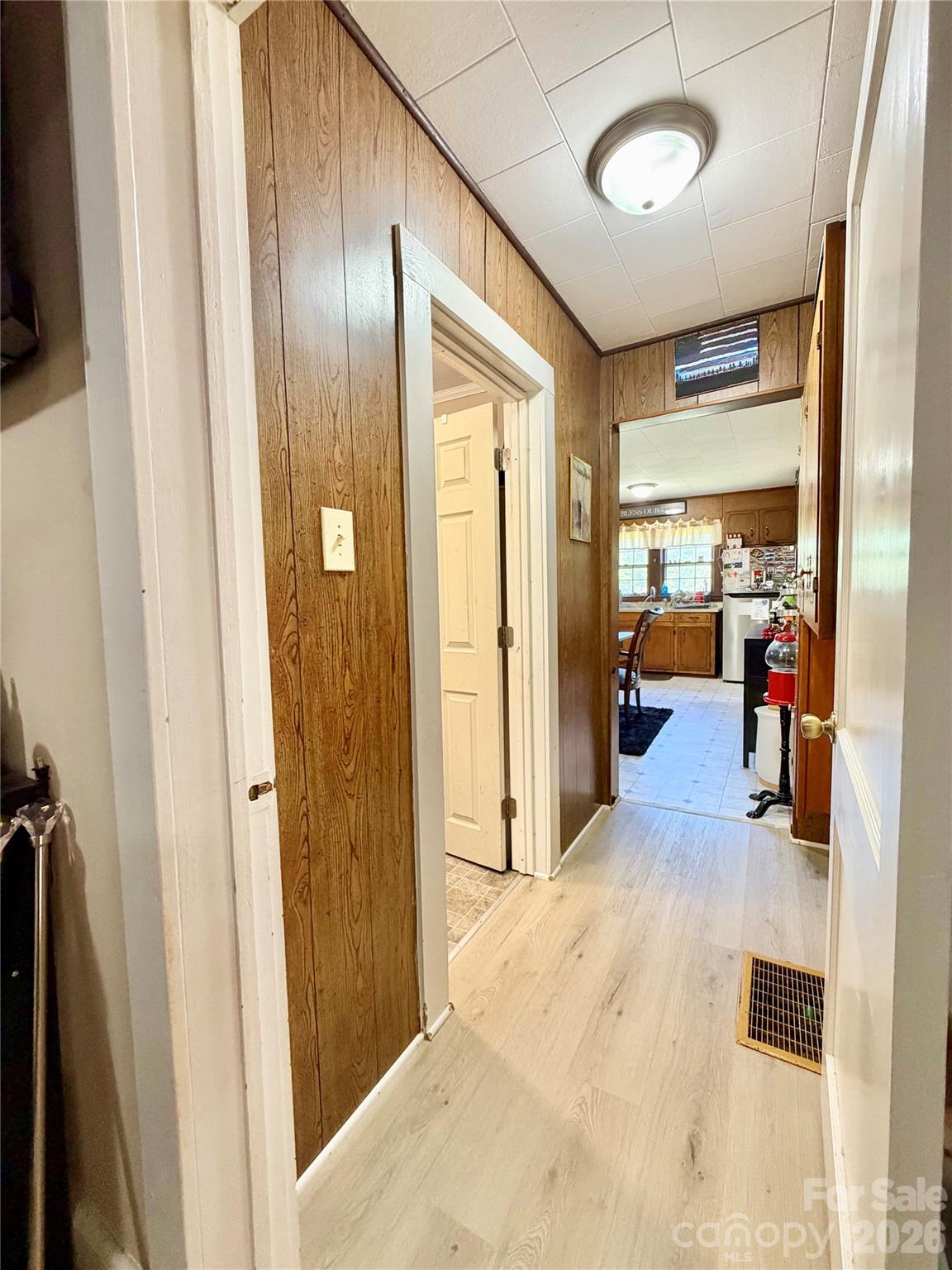 371 Sulphur Springs Road — Hiddenite