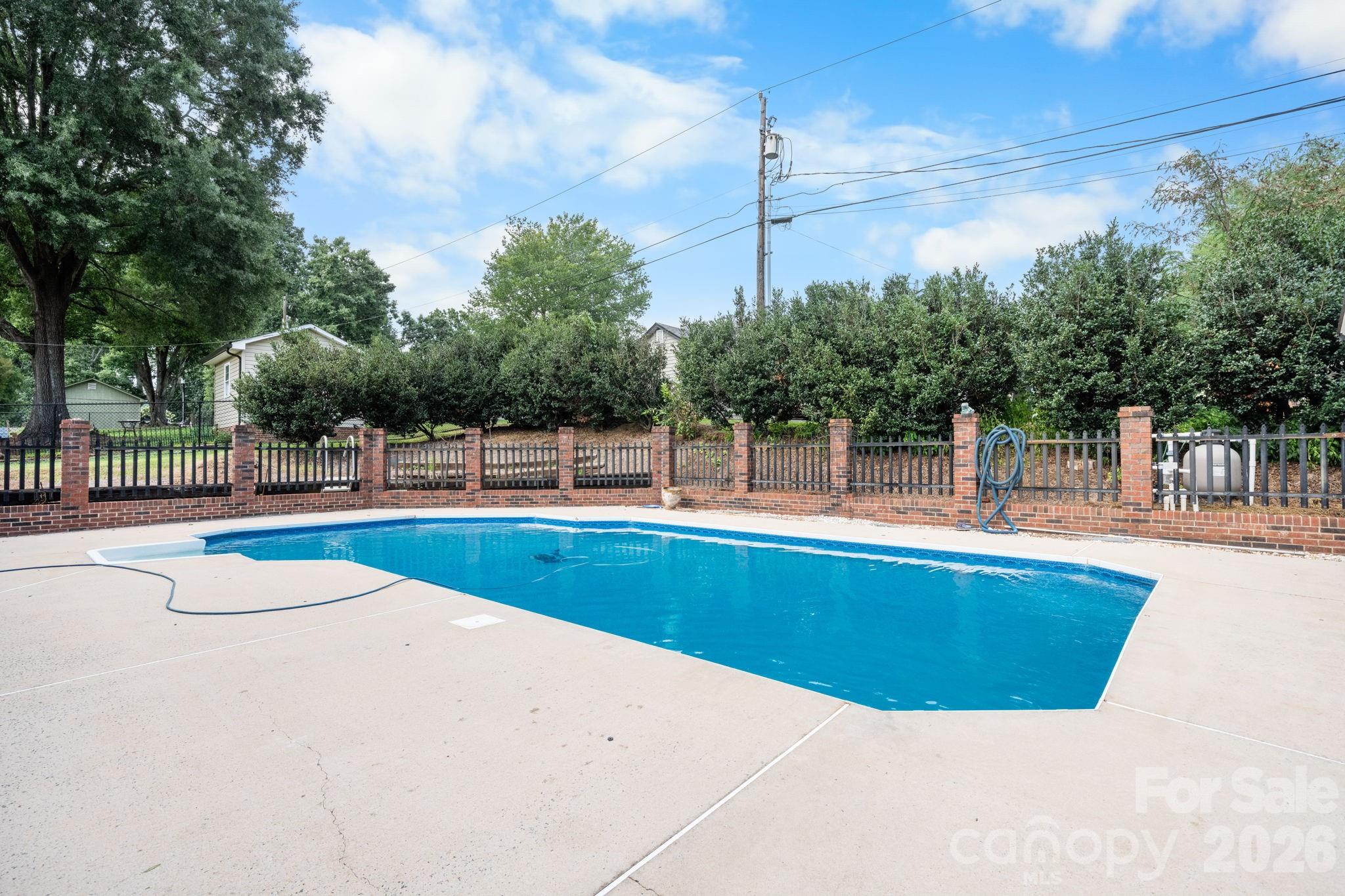 1316 Oak Canopy Road — Lincolnton