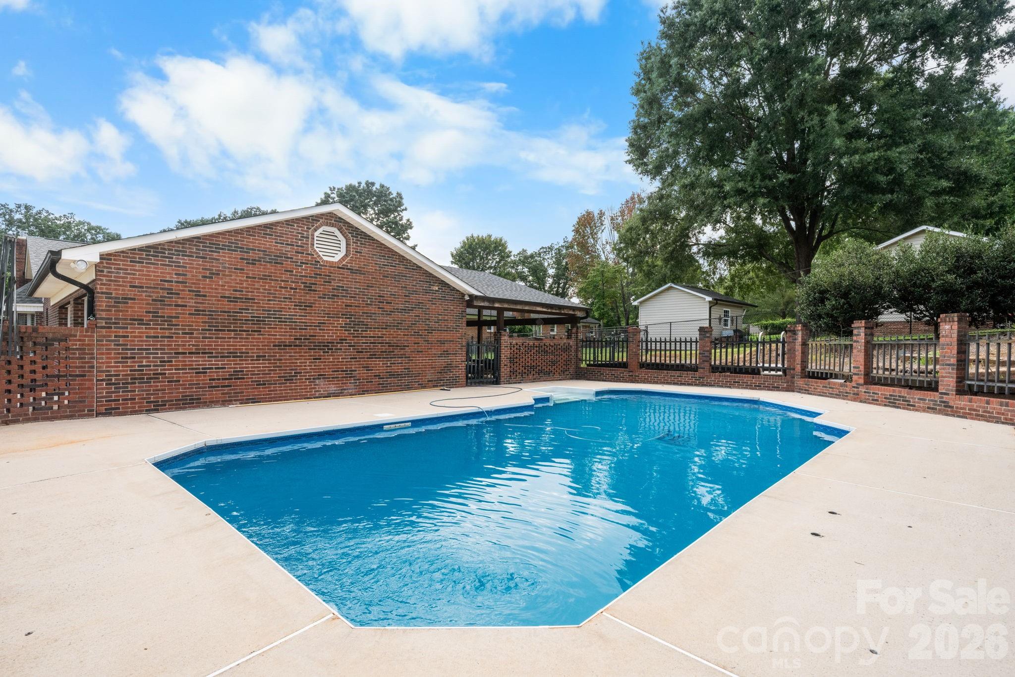 1316 Oak Canopy Road — Lincolnton