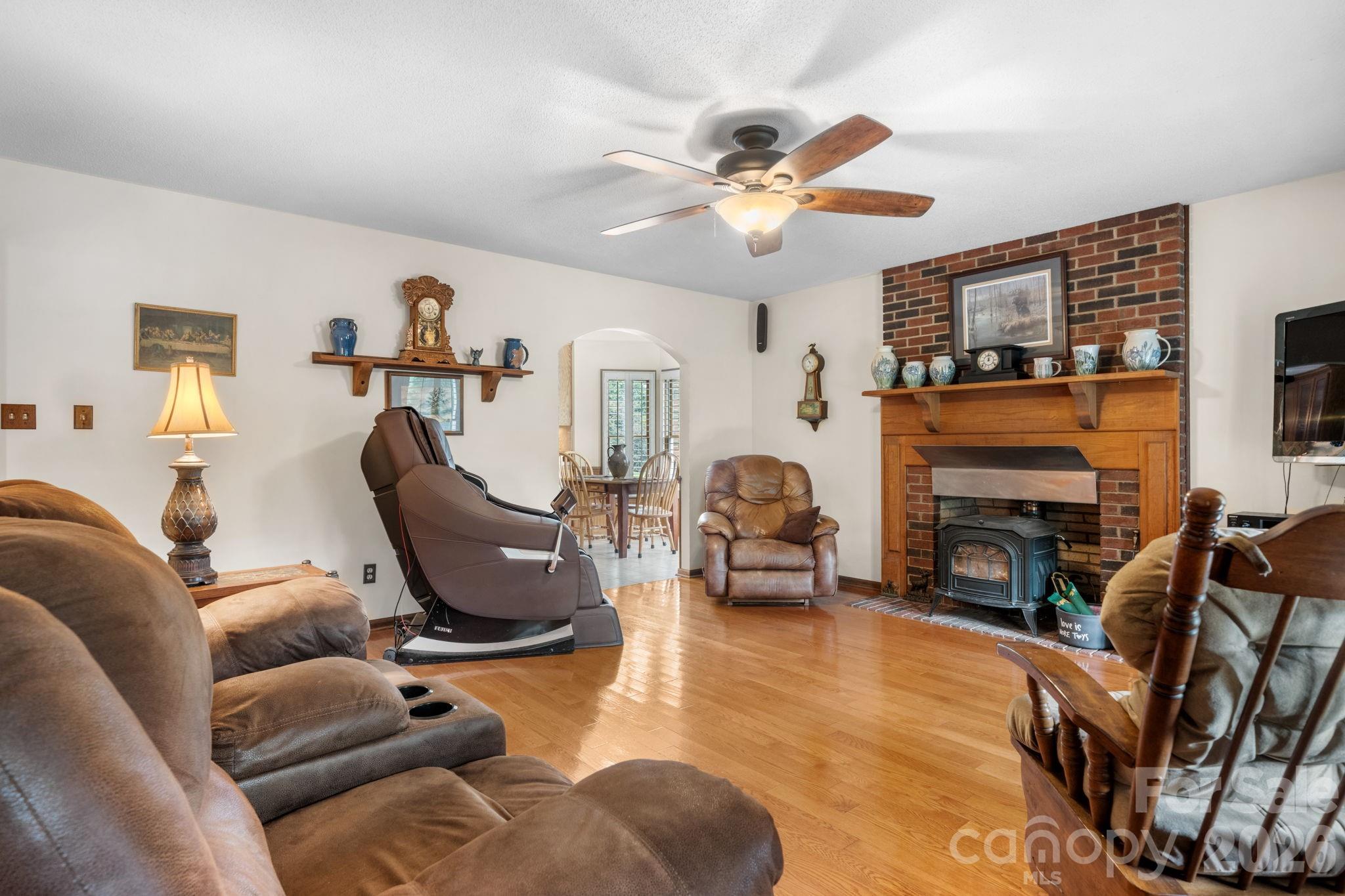 1316 Oak Canopy Road — Lincolnton
