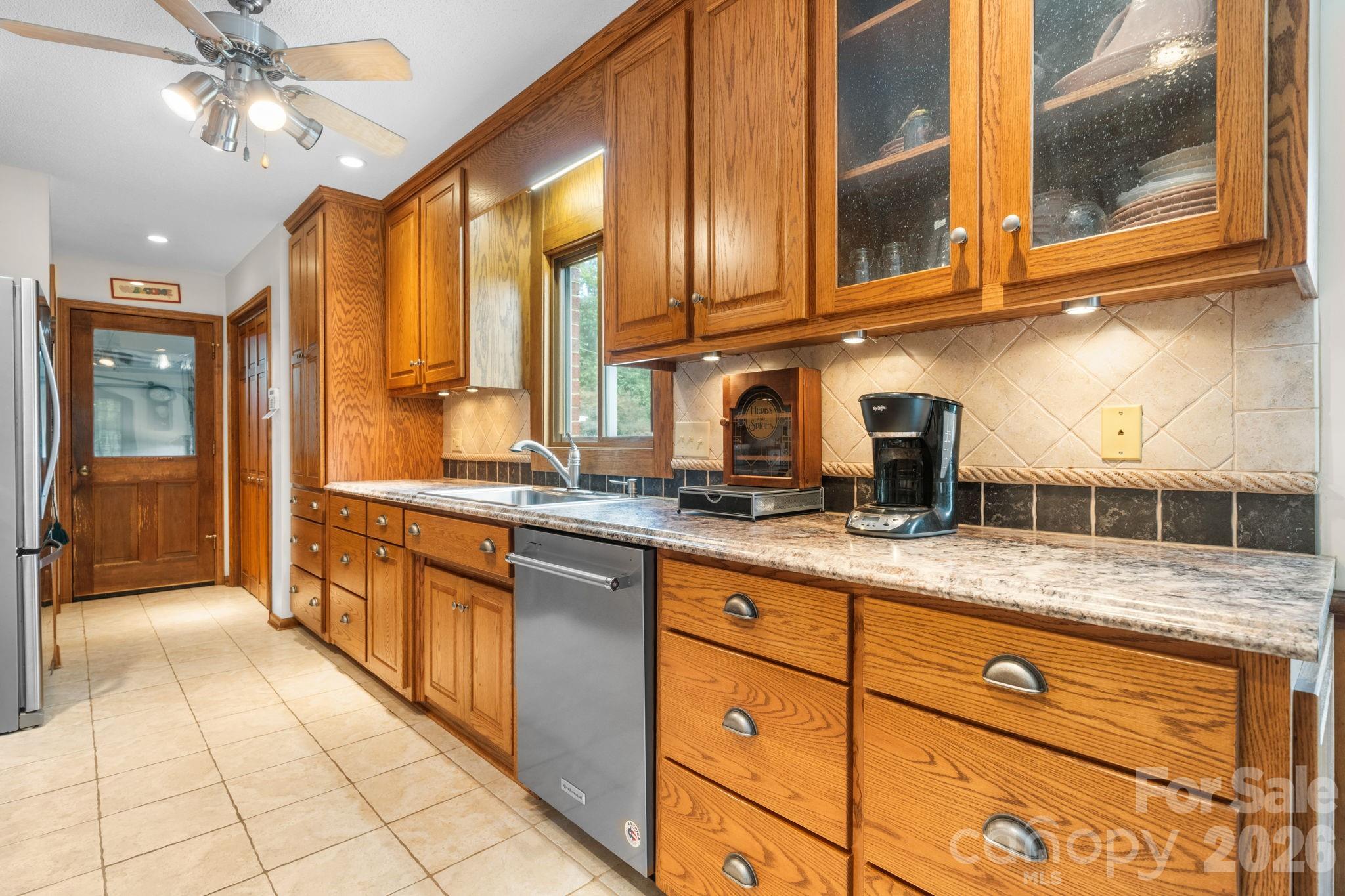 1316 Oak Canopy Road — Lincolnton