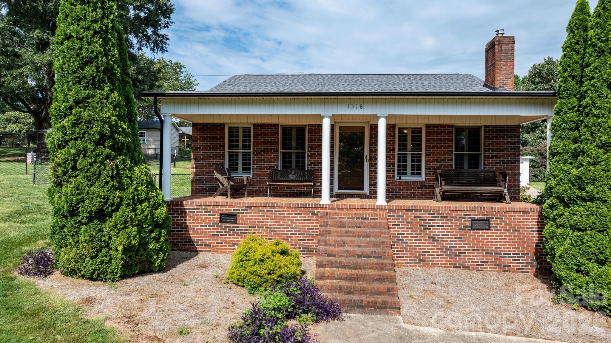1316 Oak Canopy Road — Lincolnton