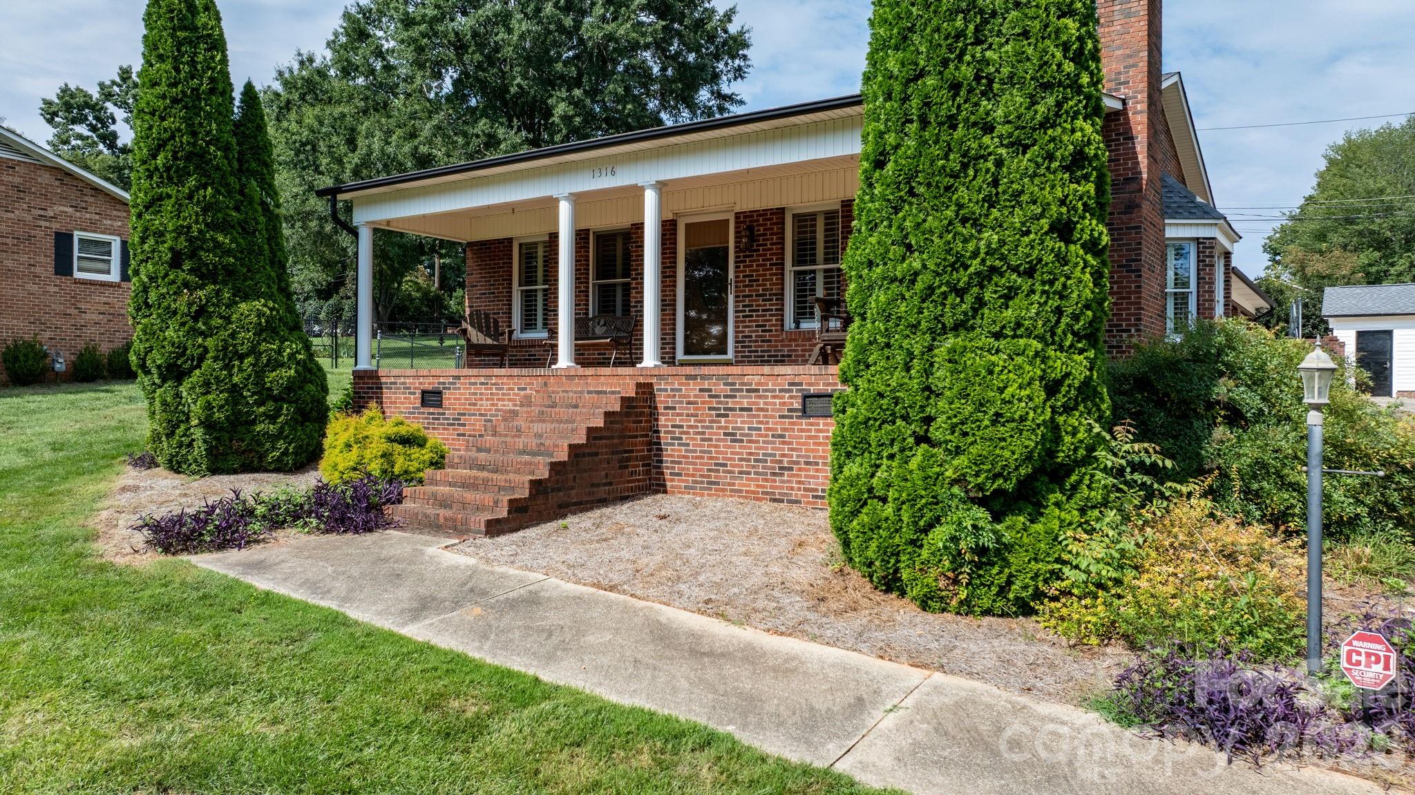 1316 Oak Canopy Road — Lincolnton