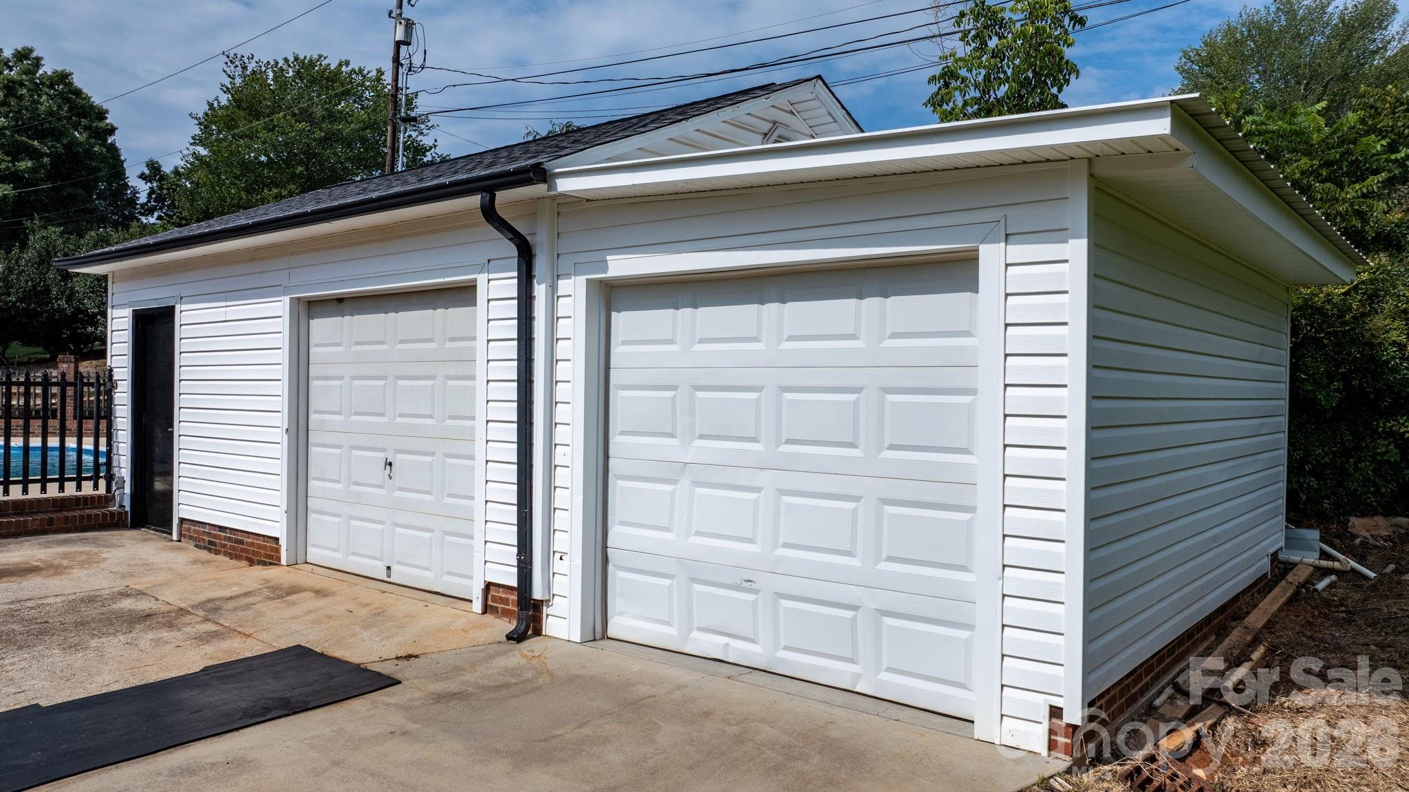 1316 Oak Canopy Road — Lincolnton
