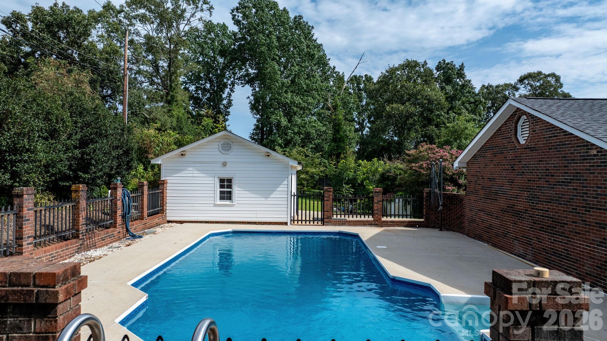 1316 Oak Canopy Road — Lincolnton