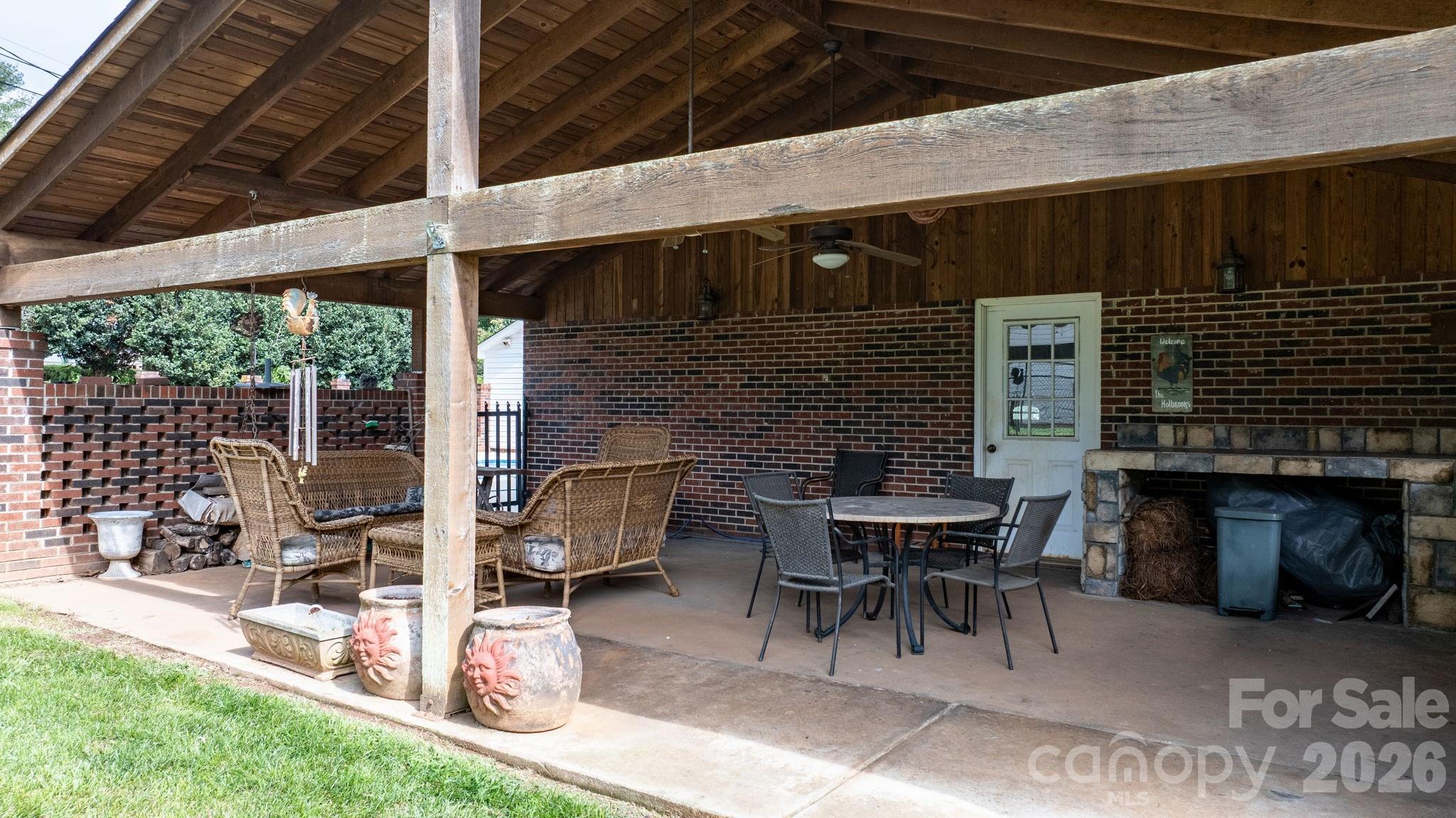 1316 Oak Canopy Road — Lincolnton