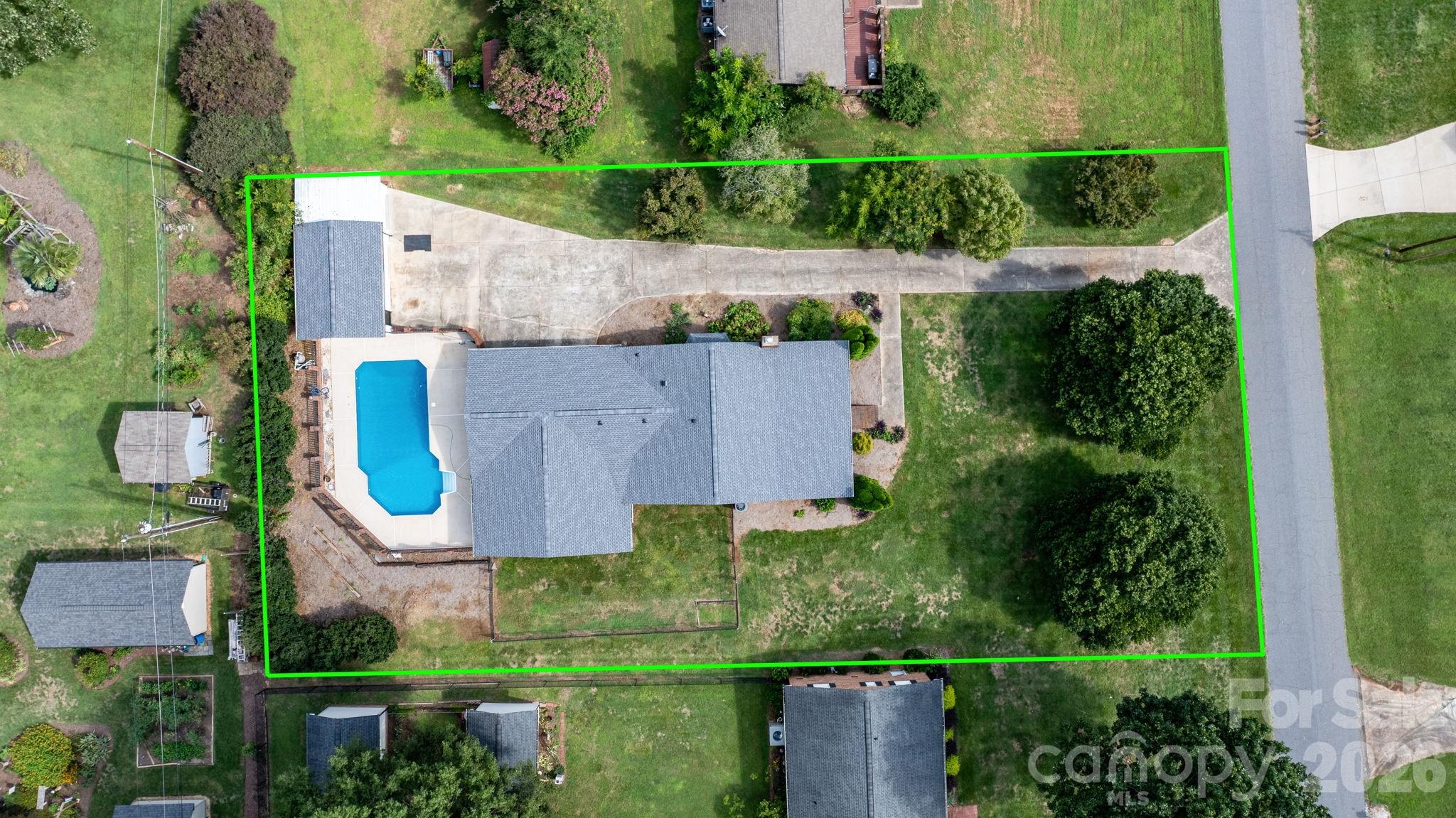1316 Oak Canopy Road — Lincolnton