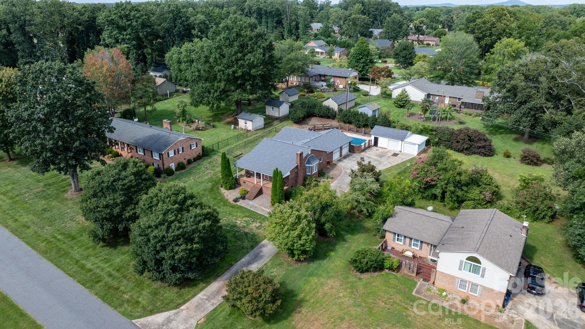1316 Oak Canopy Road — Lincolnton
