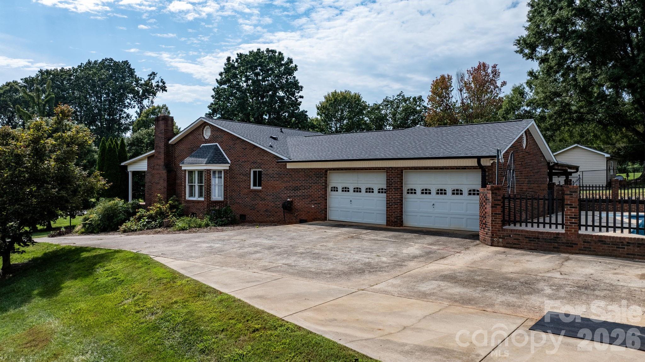 1316 Oak Canopy Road — Lincolnton