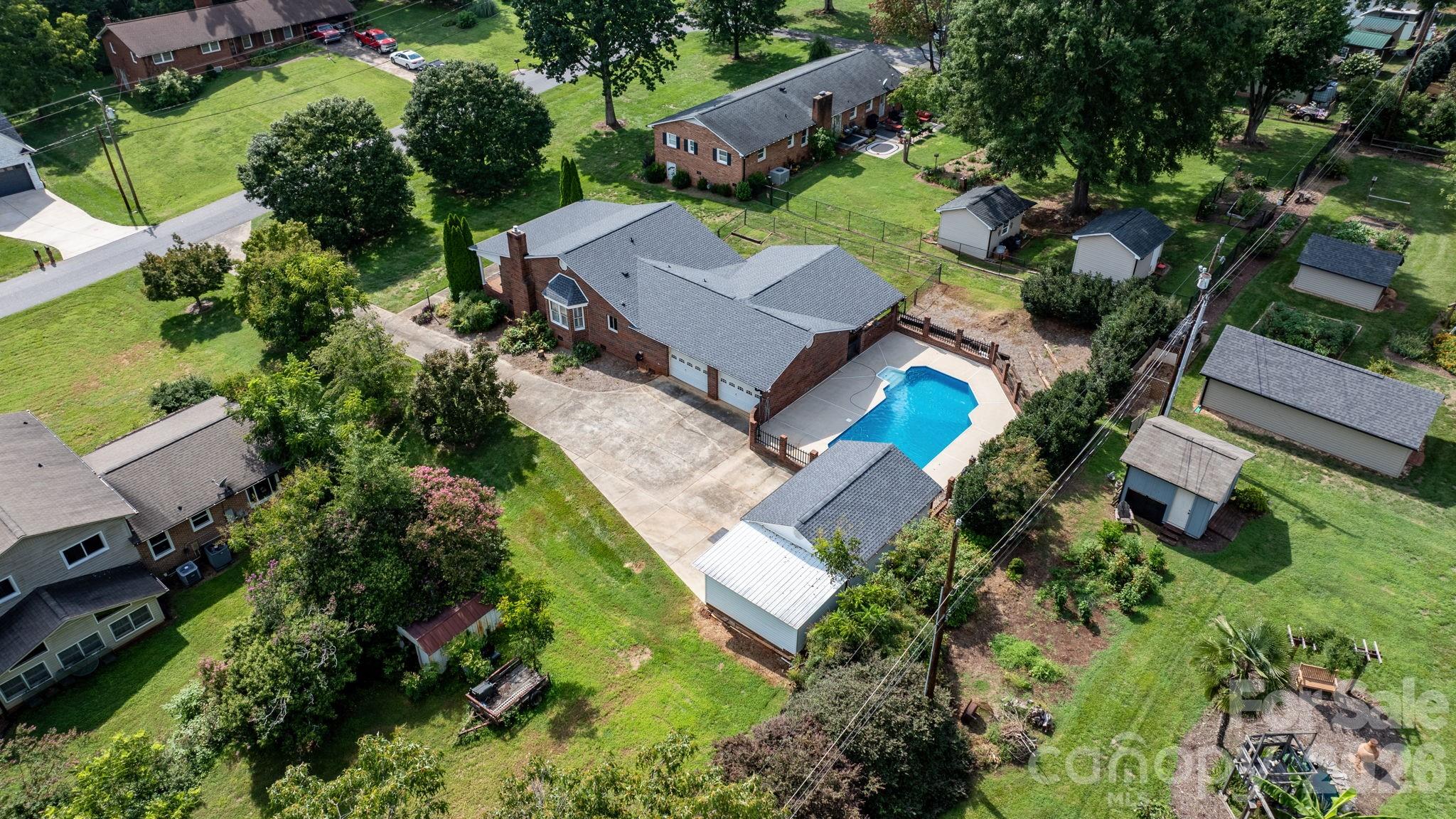 1316 Oak Canopy Road — Lincolnton