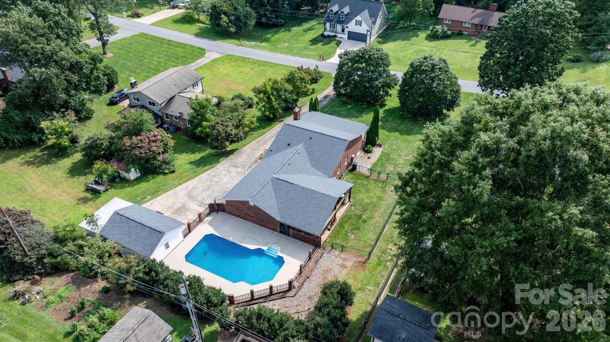 1316 Oak Canopy Road — Lincolnton