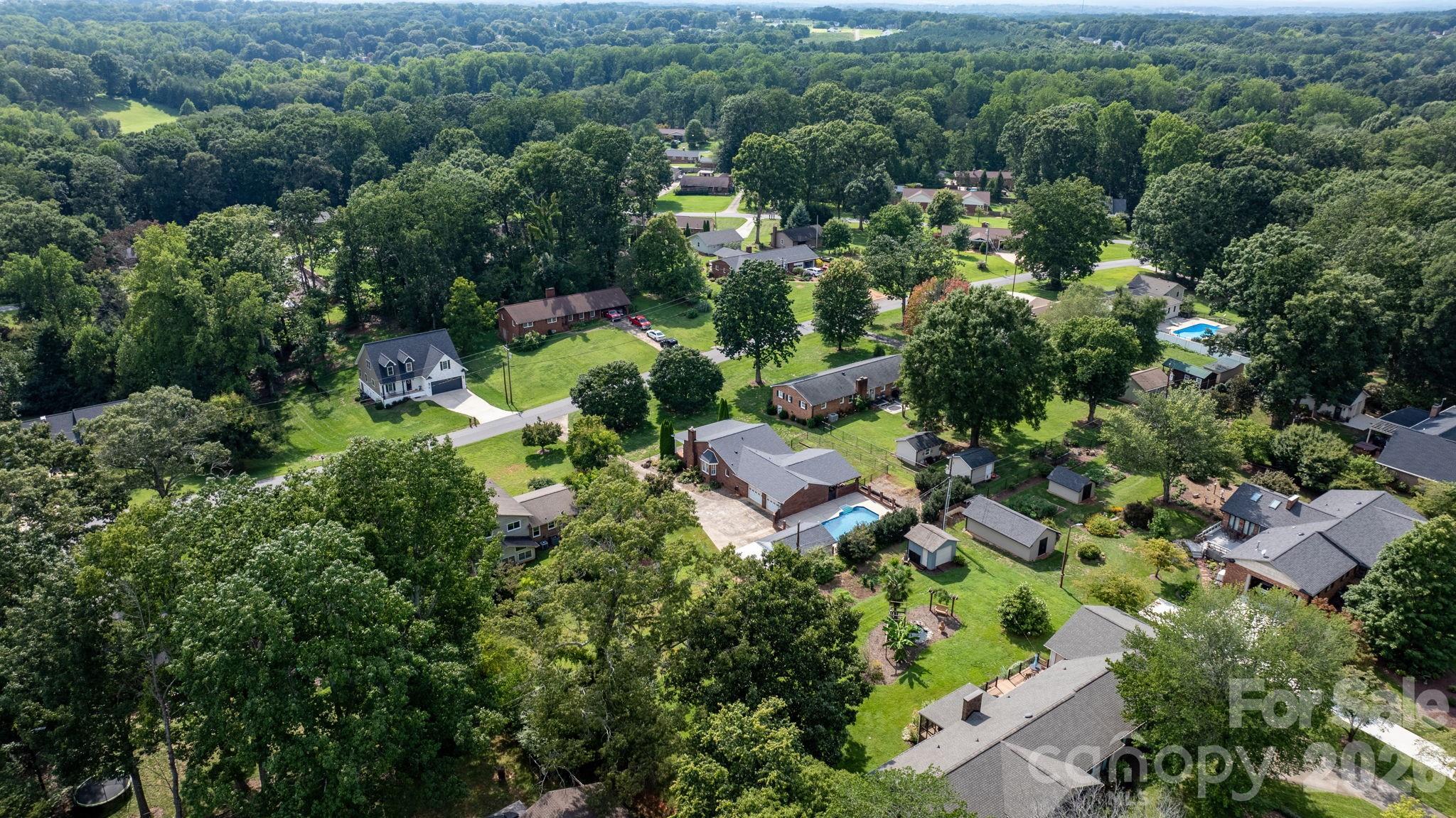 1316 Oak Canopy Road — Lincolnton