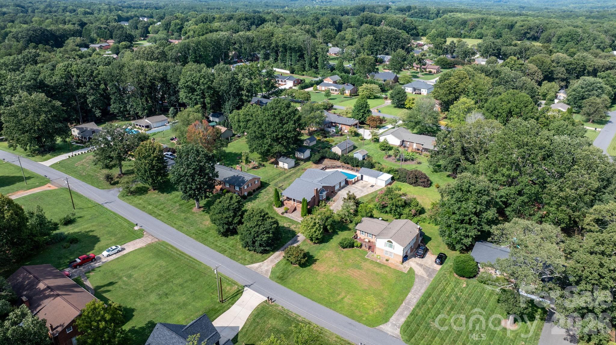 1316 Oak Canopy Road — Lincolnton