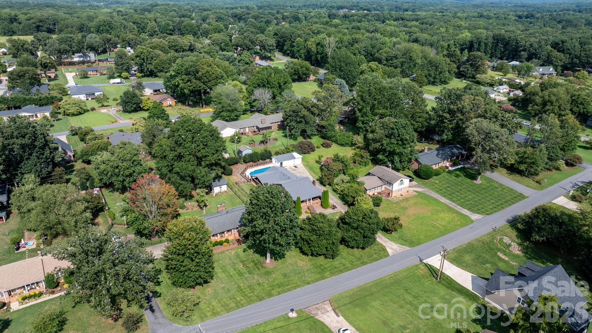 1316 Oak Canopy Road — Lincolnton