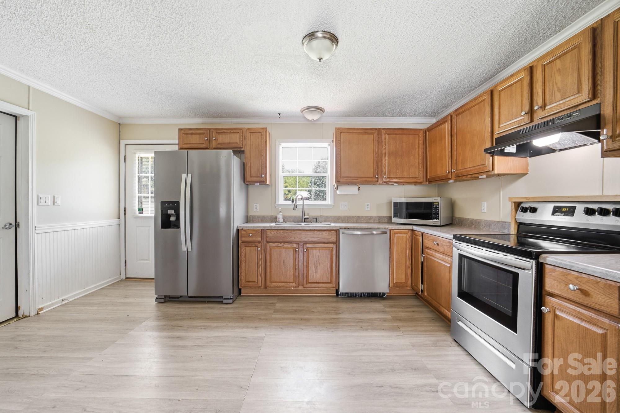 3009 Drake Drive — Stanley