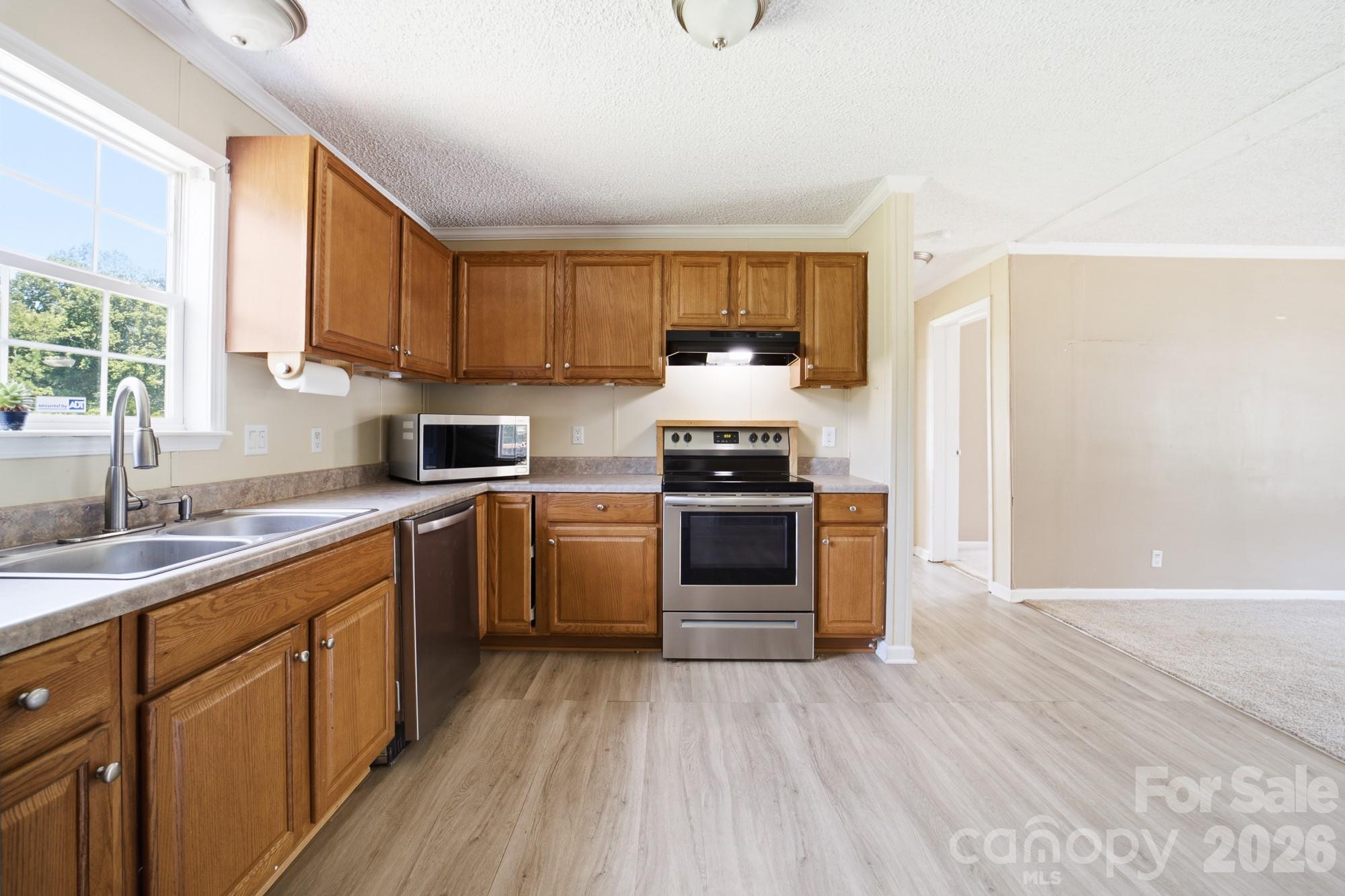 3009 Drake Drive — Stanley