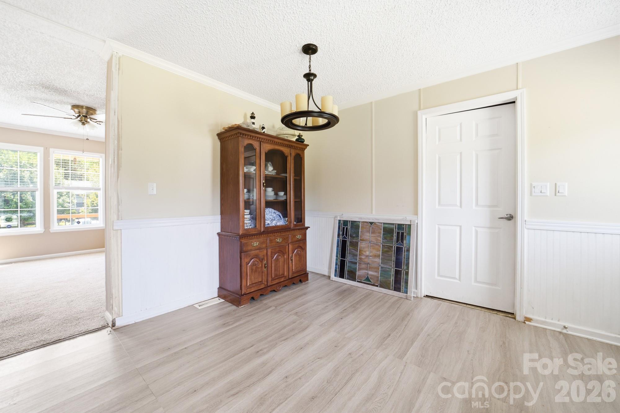 3009 Drake Drive — Stanley