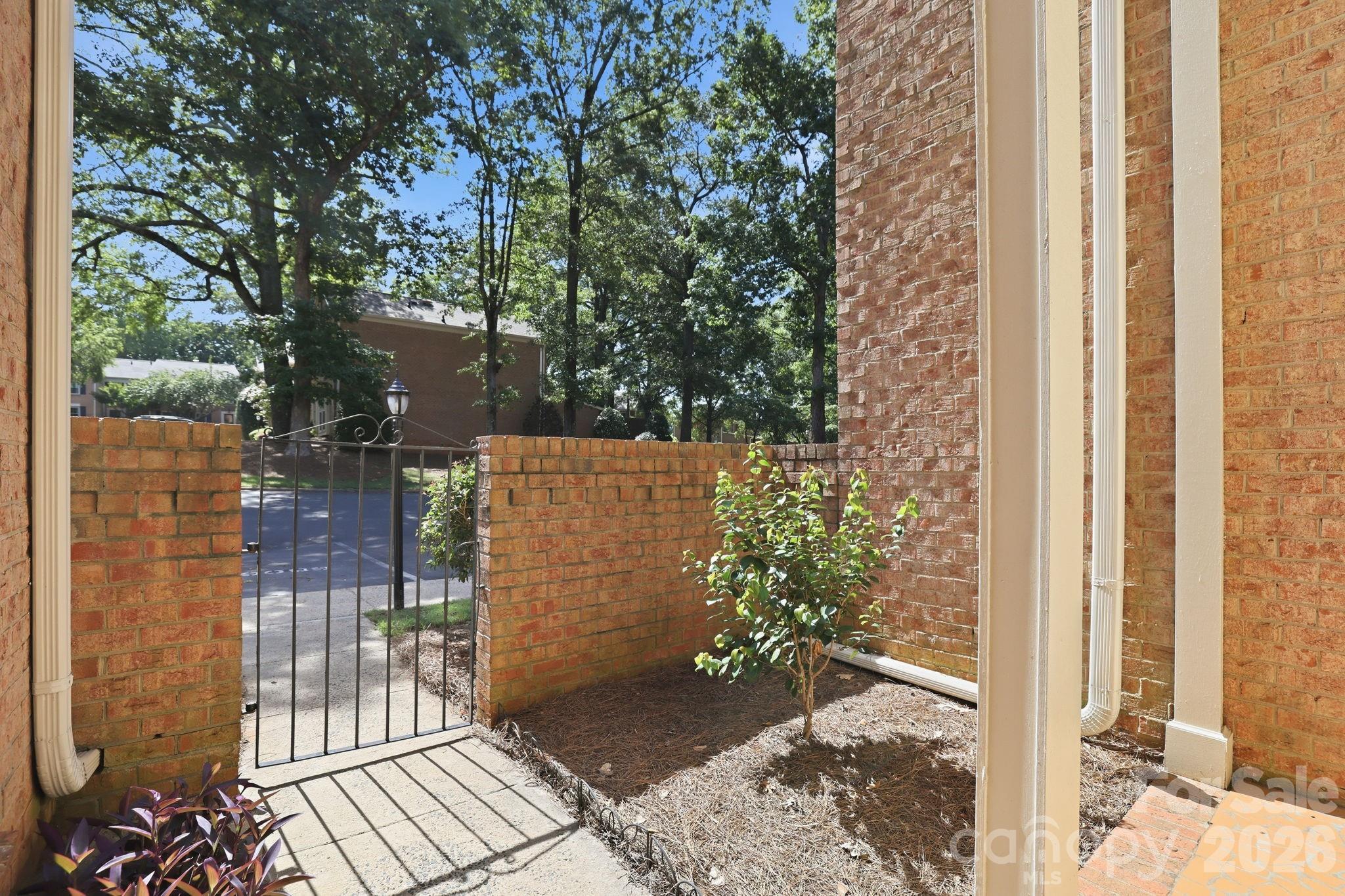 6606 Bunker Hill Circle — Charlotte