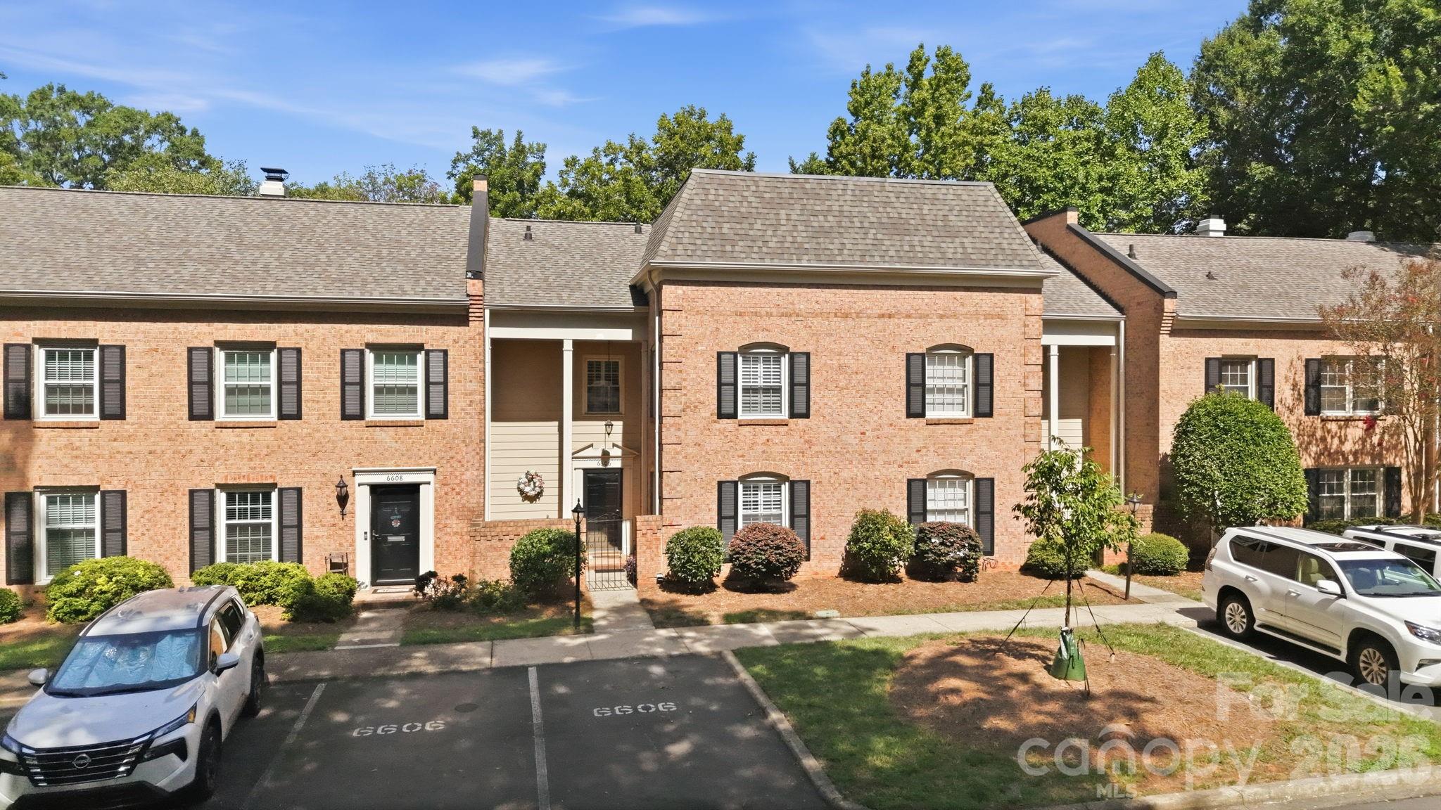 6606 Bunker Hill Circle — Charlotte
