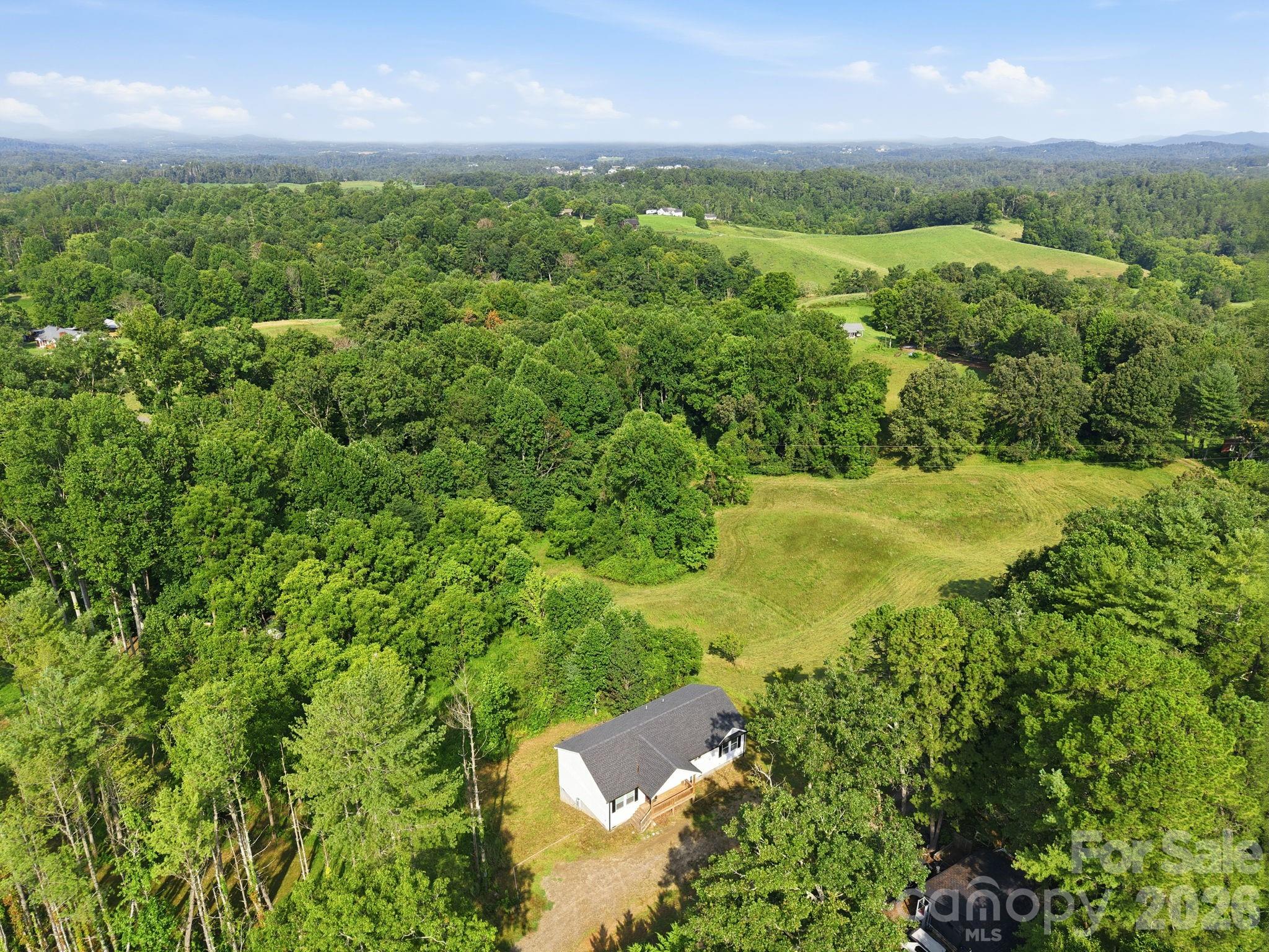 7 Greenridge Road — Weaverville