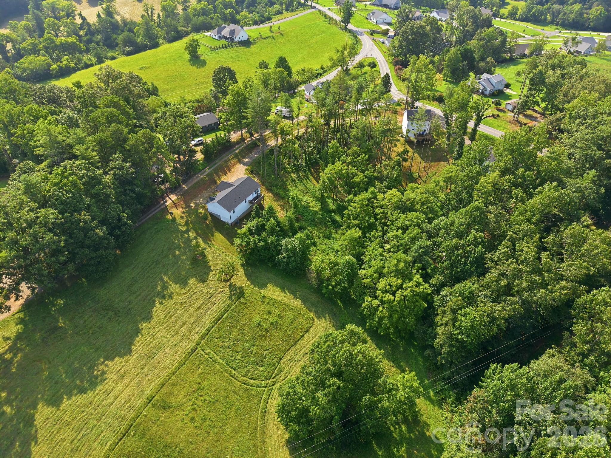 7 Greenridge Road — Weaverville