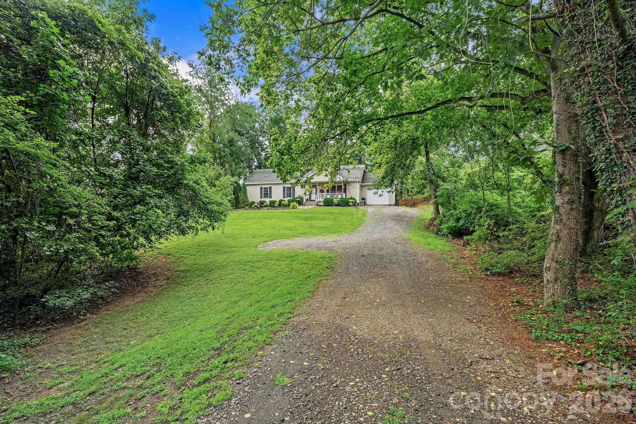 47 Fox Road — Asheville