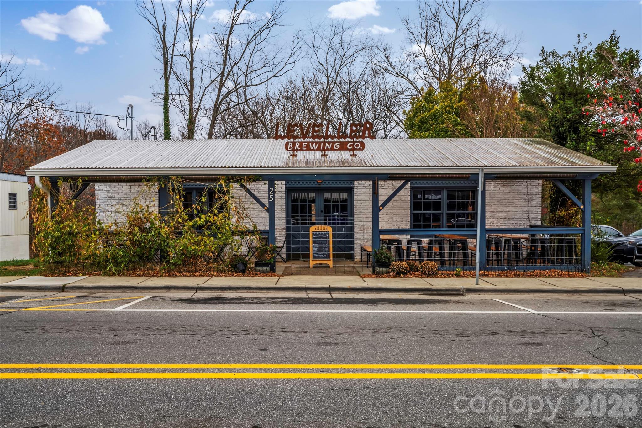 47 Fox Road — Asheville