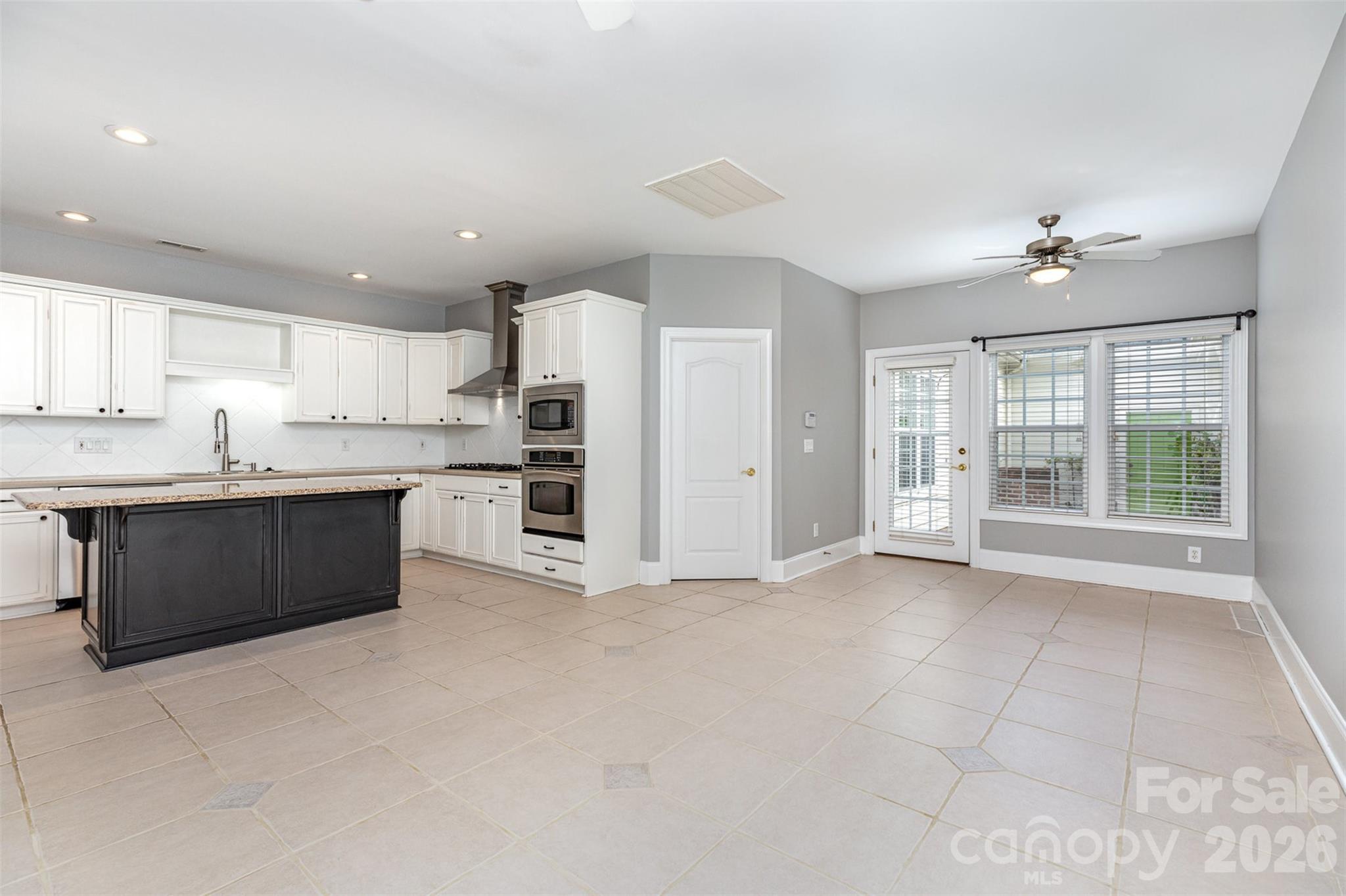 239 N Faulkner Way — Davidson