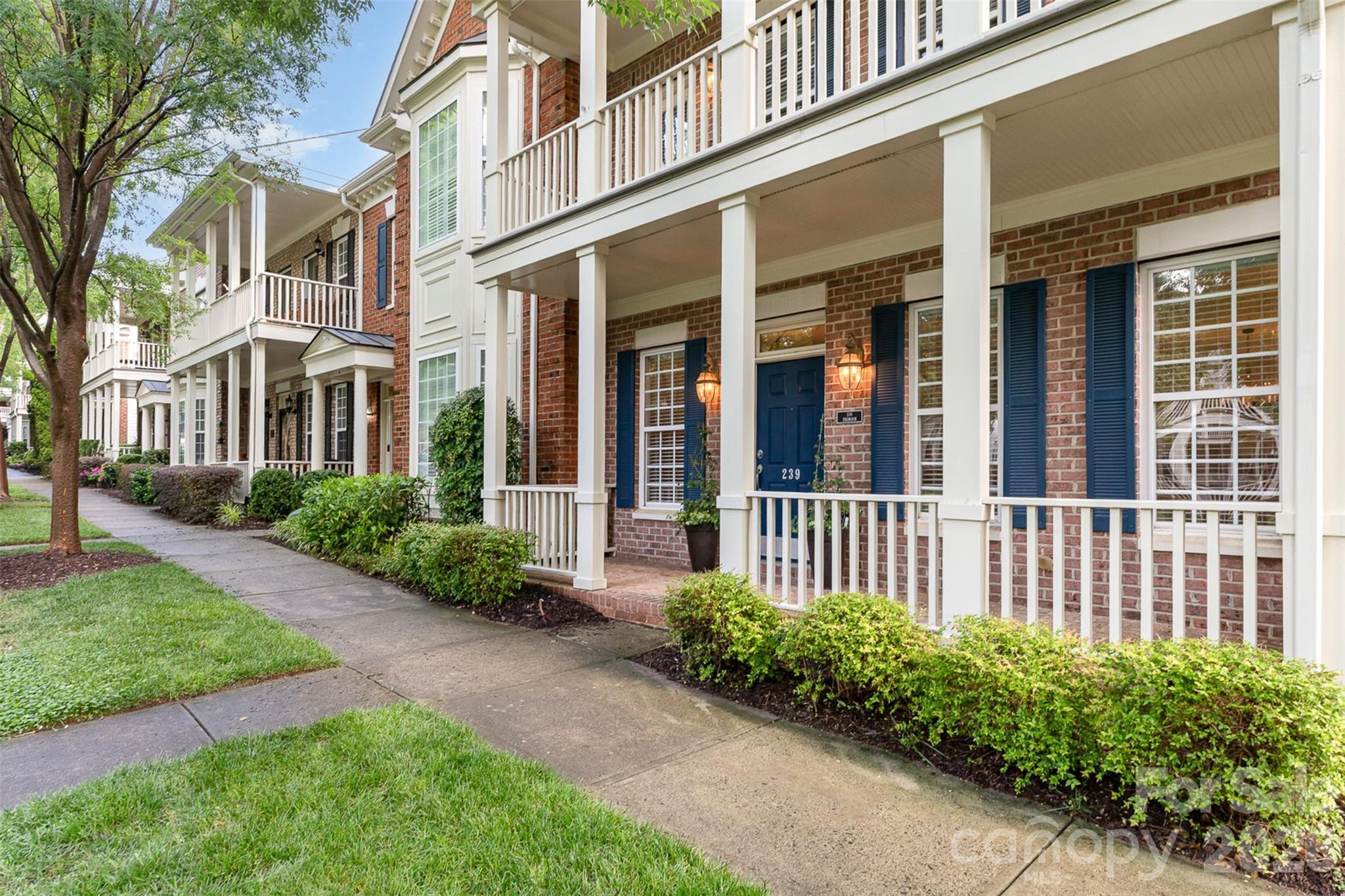 239 N Faulkner Way — Davidson