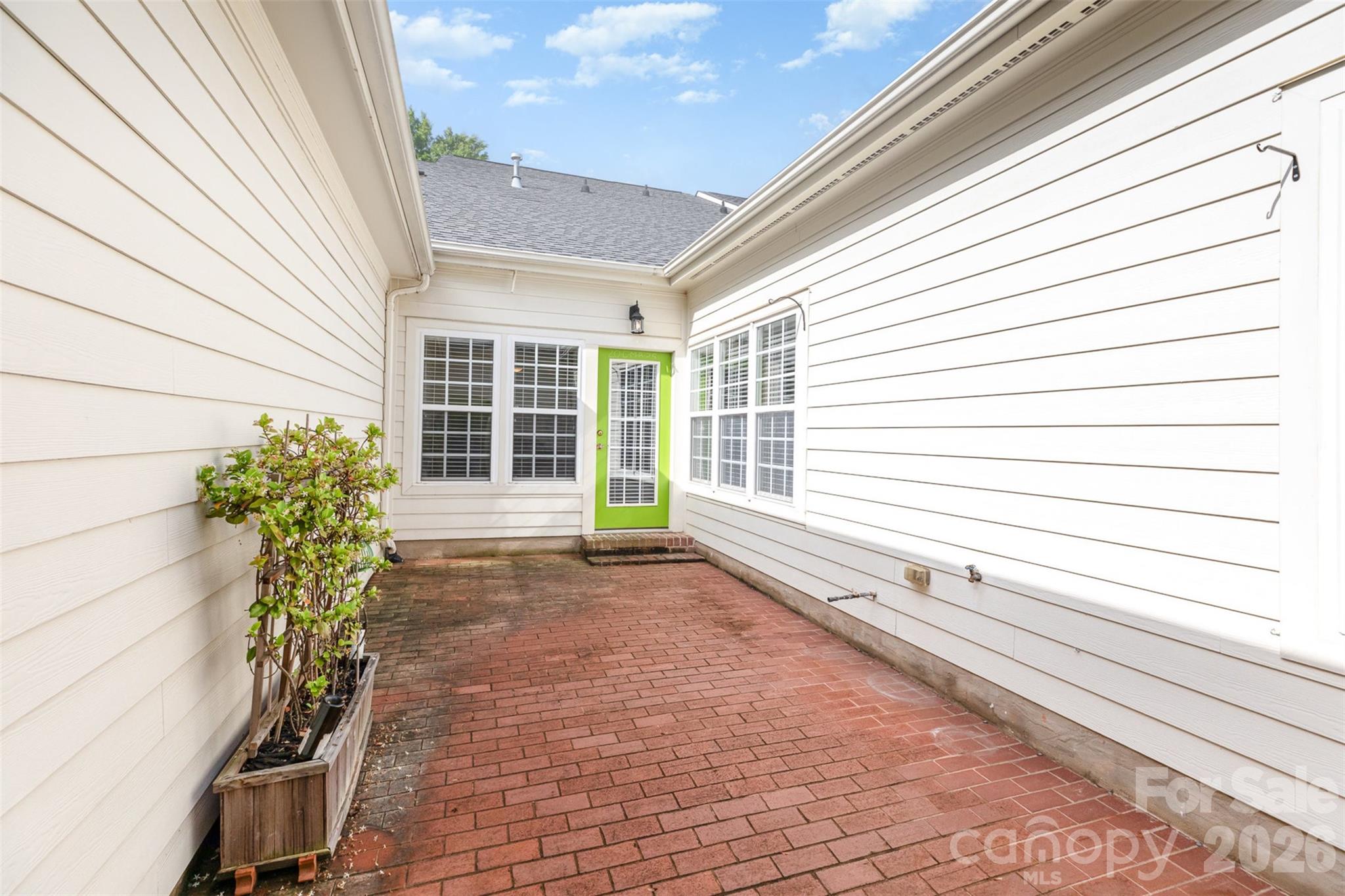 239 N Faulkner Way — Davidson