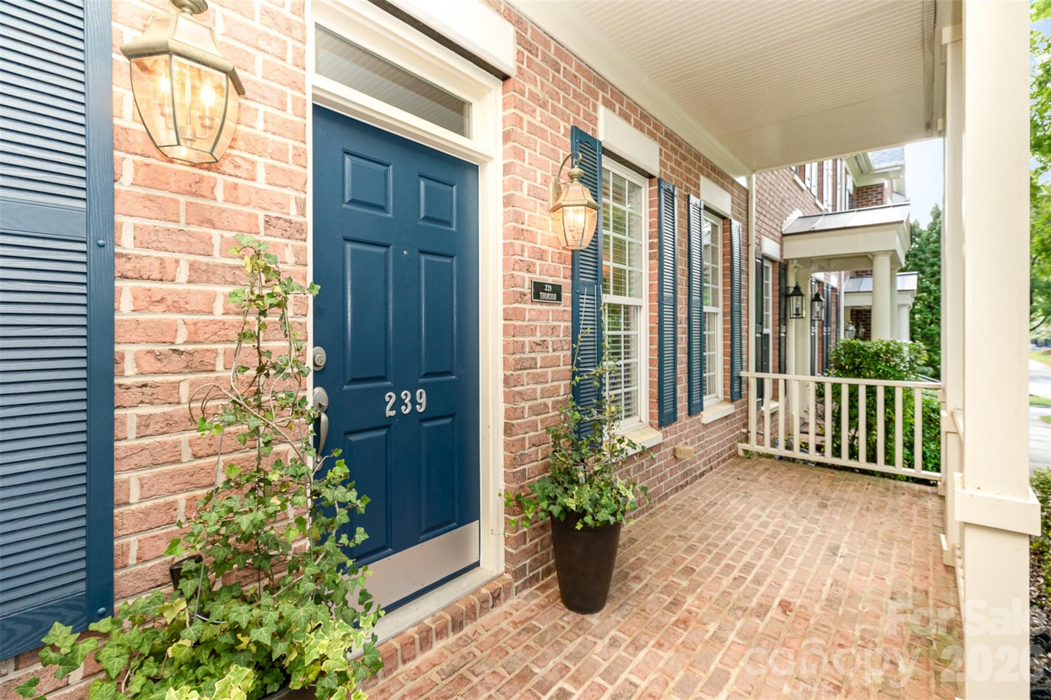 239 N Faulkner Way — Davidson