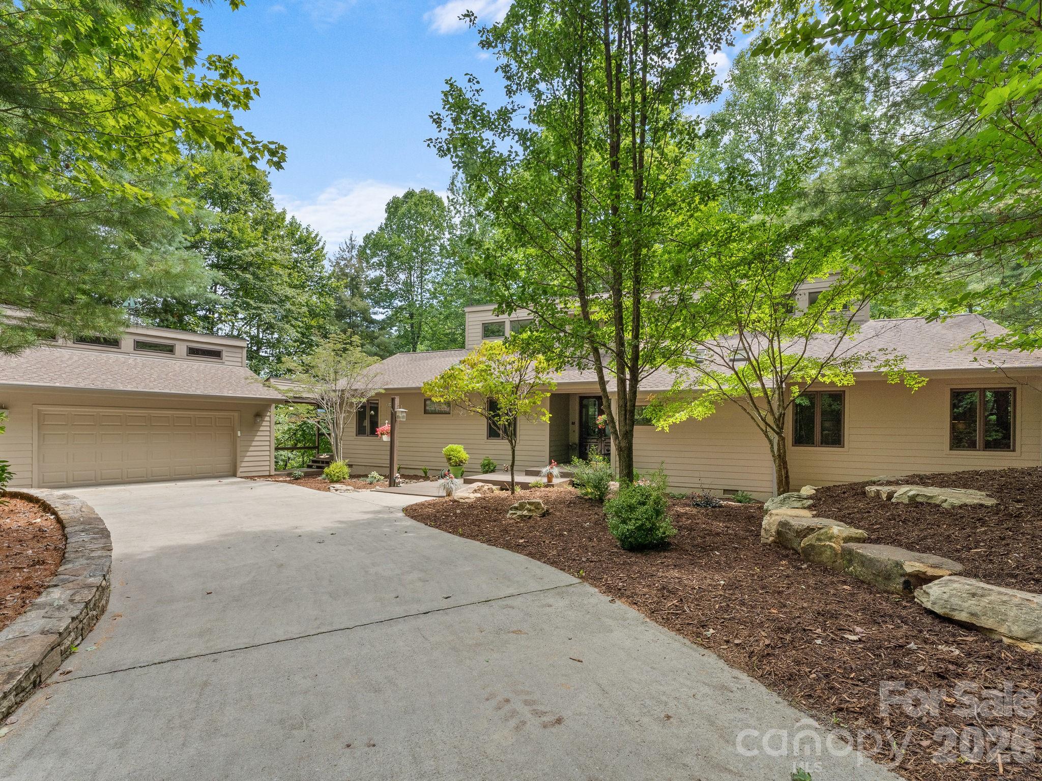 1370 Salola Lane — Brevard