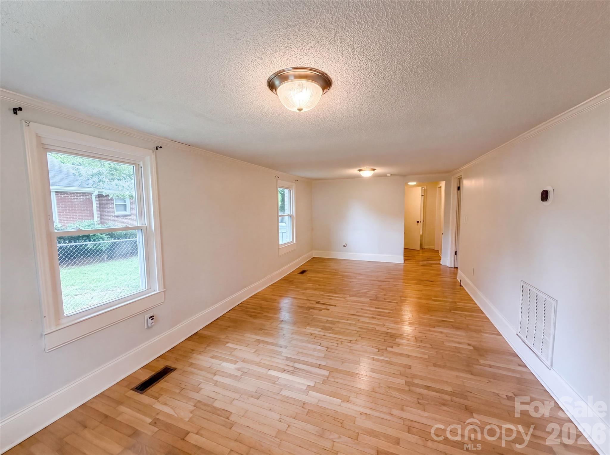 1017 White Lane — Gastonia