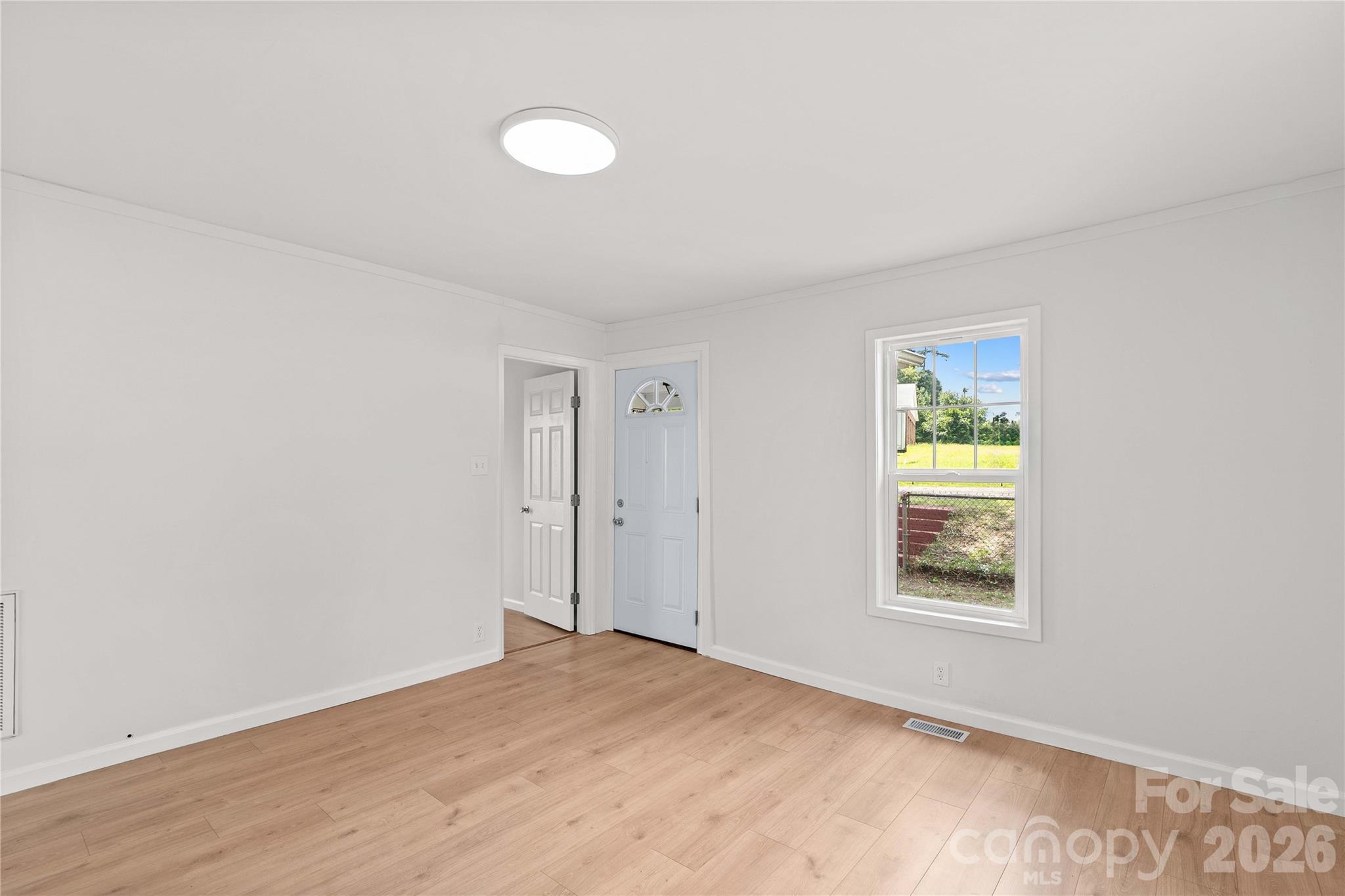715 N Central Avenue — Landis