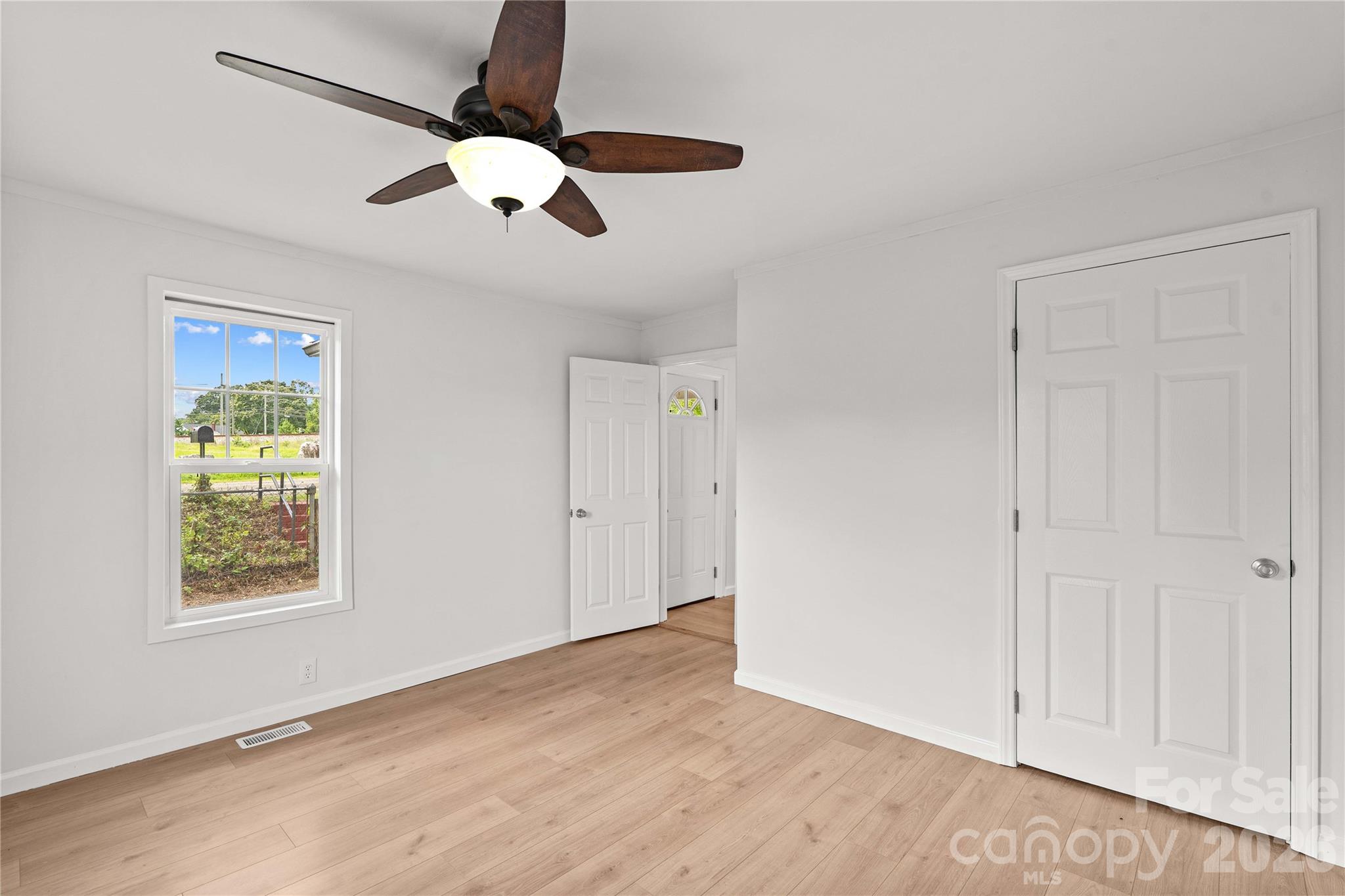 715 N Central Avenue — Landis