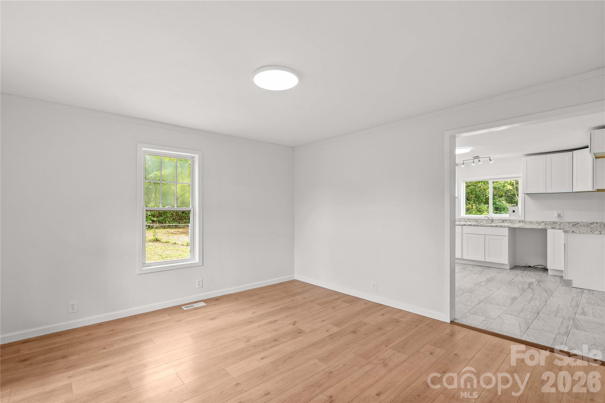 715 N Central Avenue — Landis