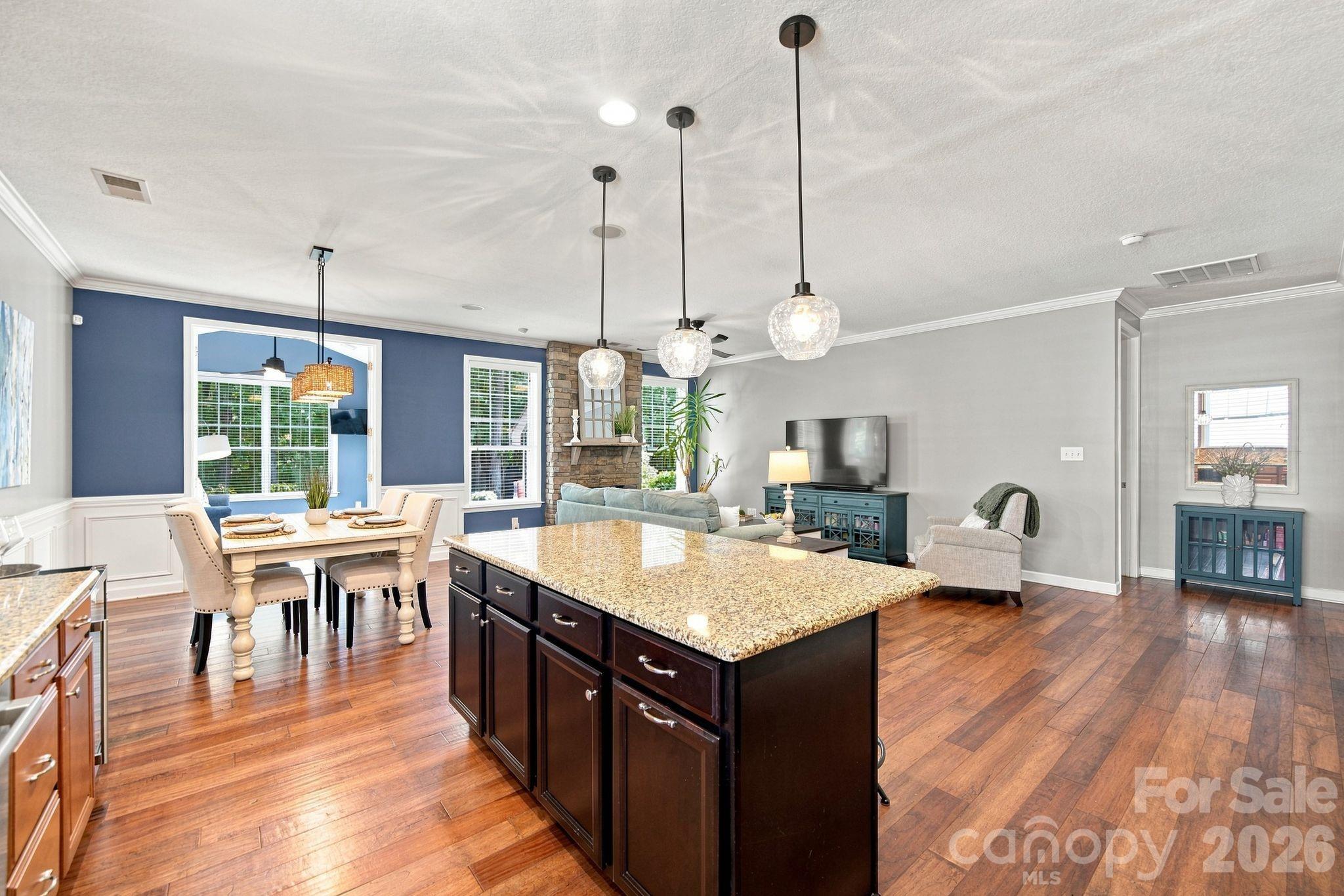 3202 Helmsley Court — Concord