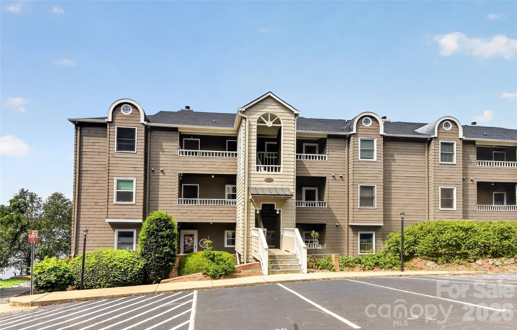 7340 Lakefront Drive #5 — Charlotte