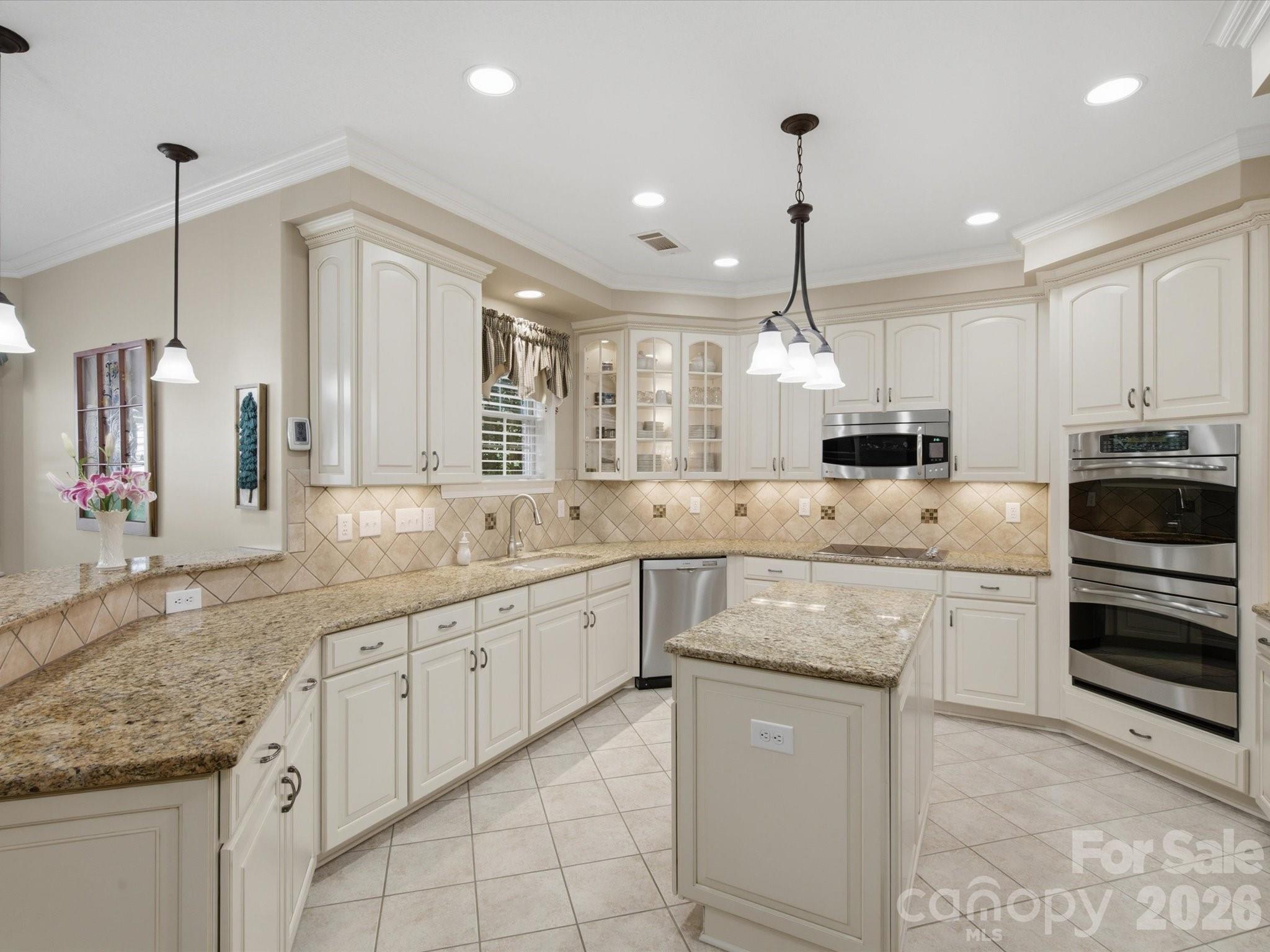 1023 Madras Court — Davidson