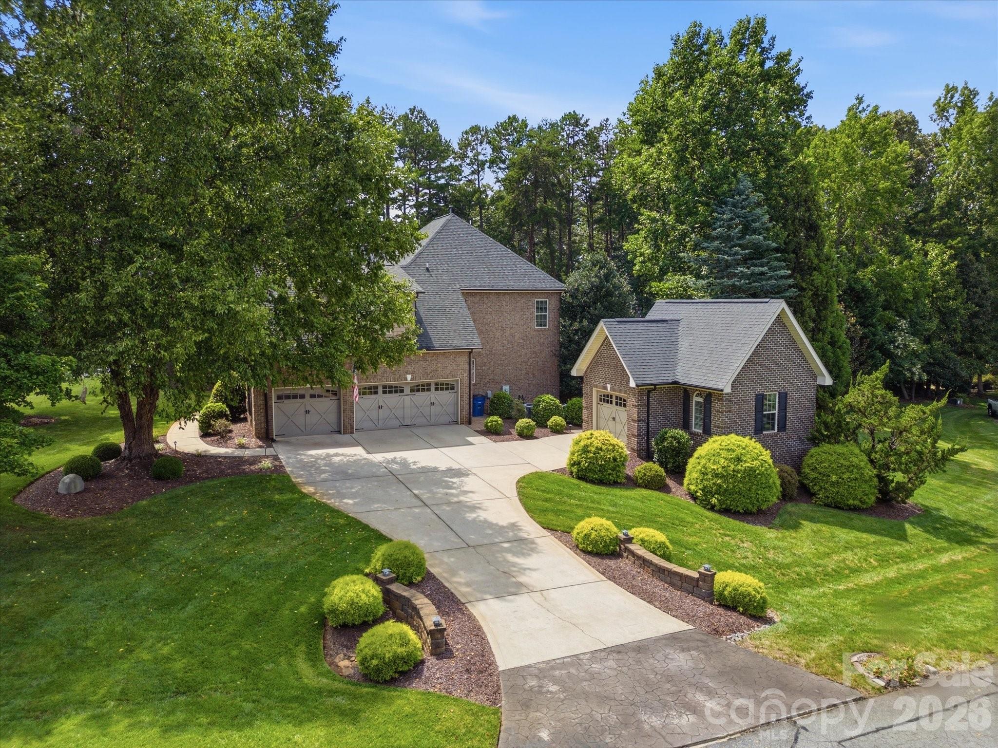 1023 Madras Court — Davidson